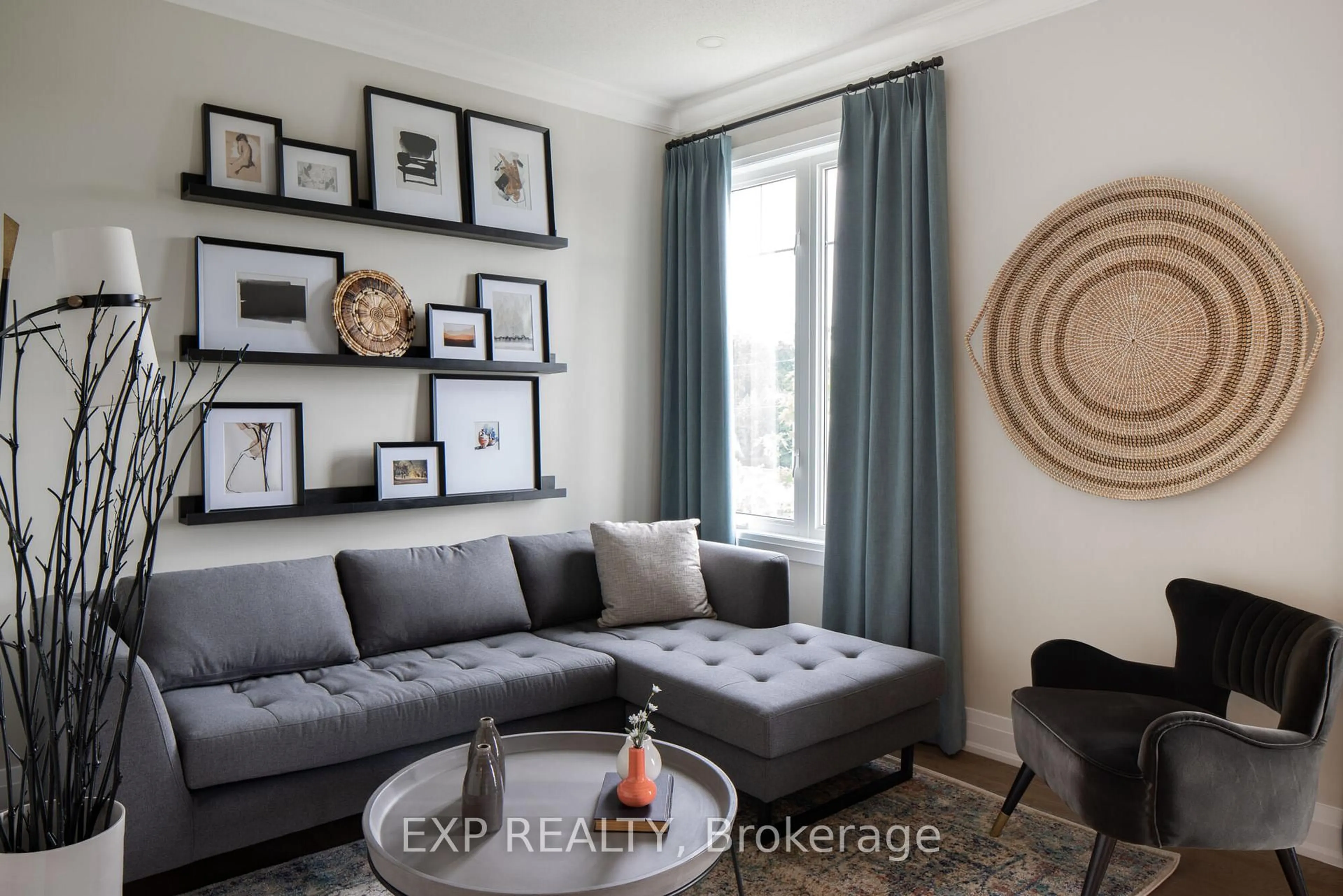 Living room with furniture, unknown for 2496 Half Moon Bay Rd, Ottawa Ontario K2J 4H7