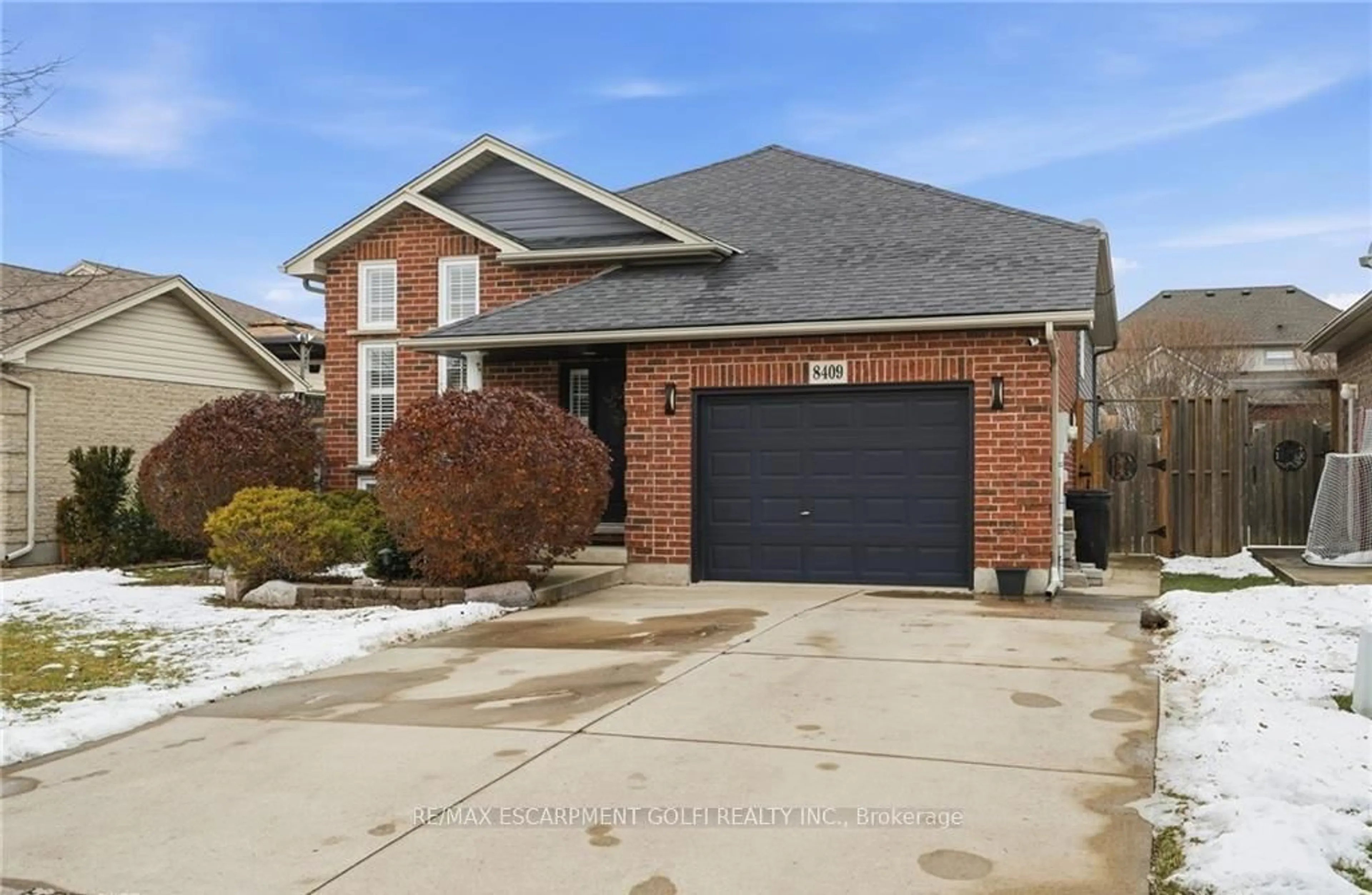Home with brick exterior material, street for 8409 Greenfield Cres, Niagara Falls Ontario L2H 3J8