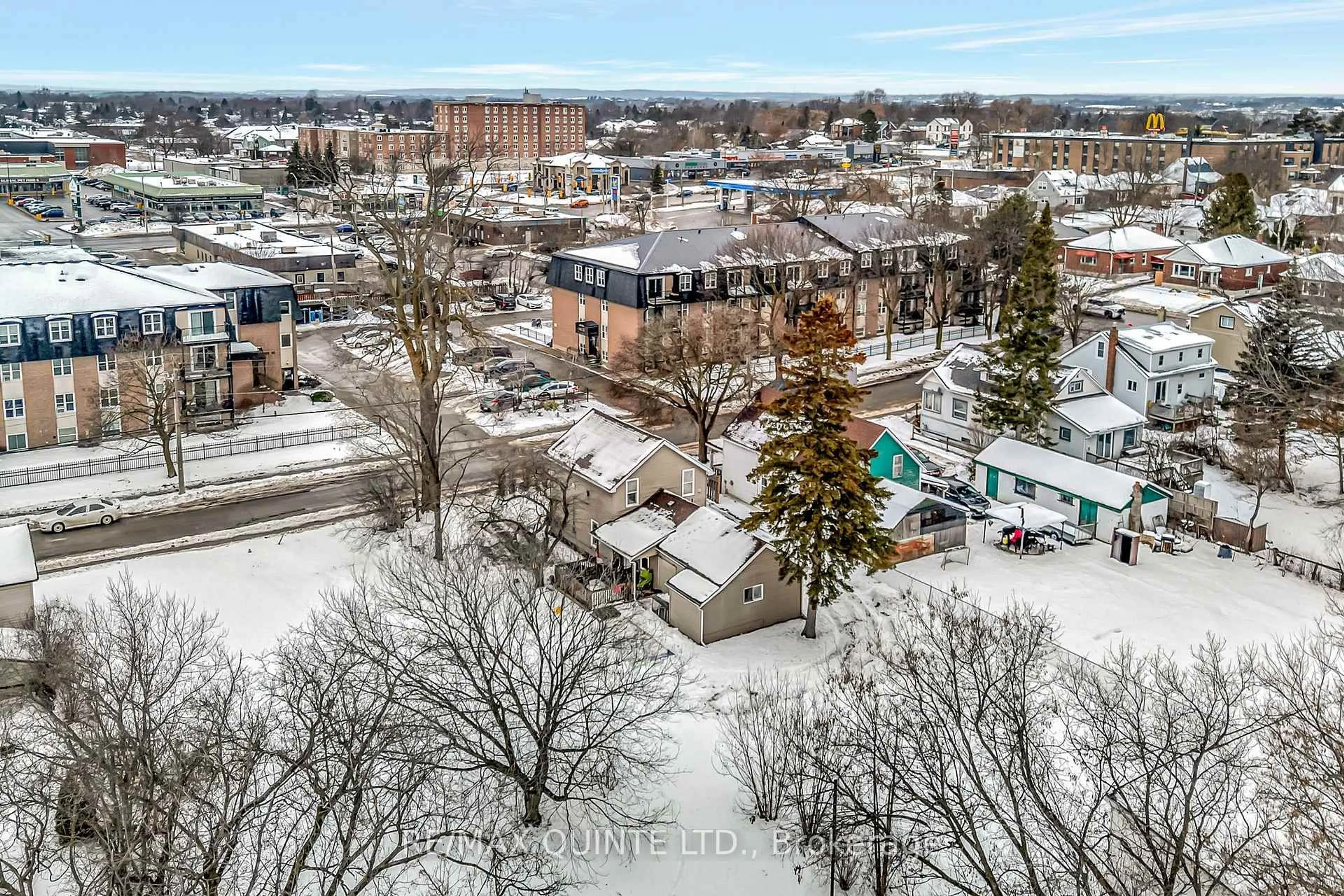 A pic from outside/outdoor area/front of a property/back of a property/a pic from drone, unknown for 83 Grier St, Belleville Ontario K8P 3A2