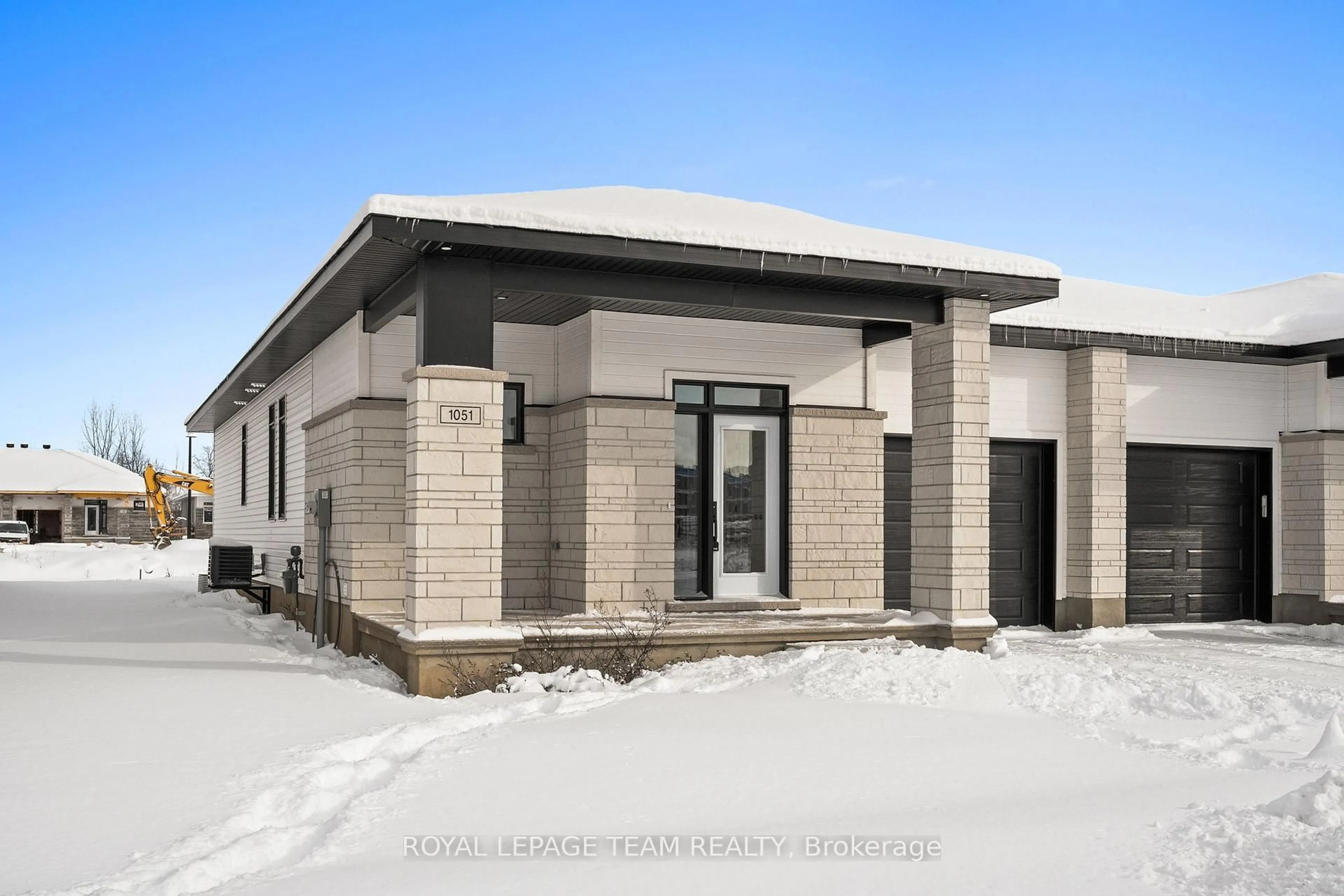 Unknown for 1051 Moore St, Brockville Ontario K6V 0H1