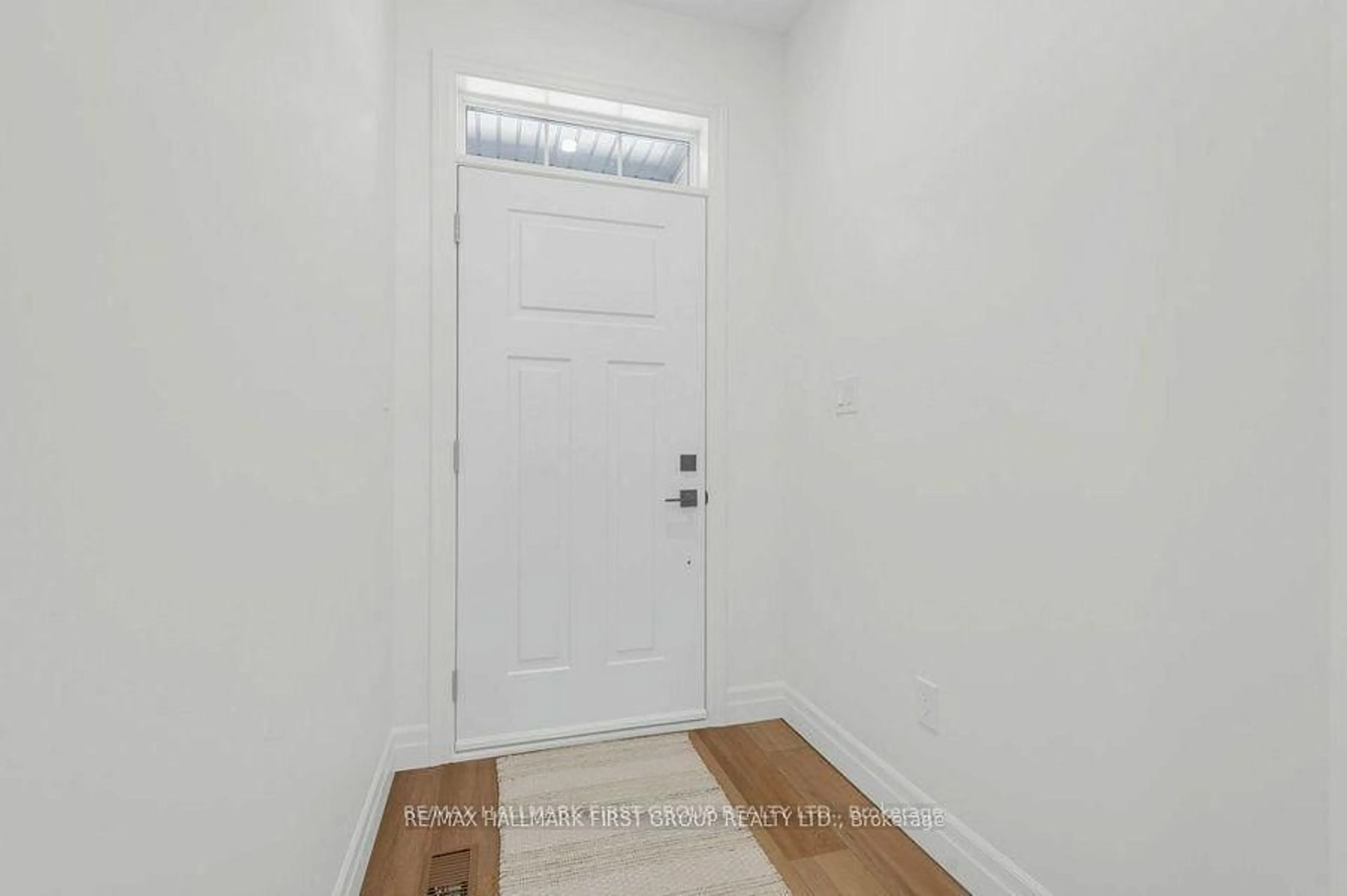 Indoor entryway for 161 Pomeroy Ave, Tweed Ontario K0K 3J0