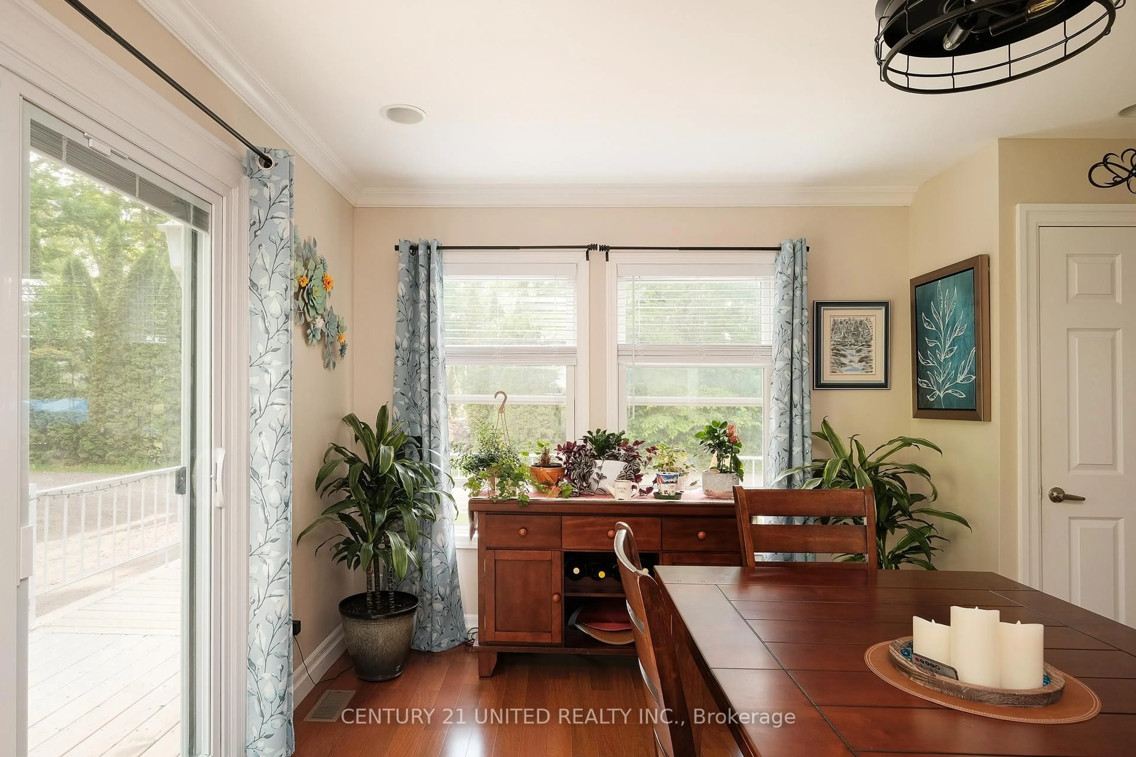 Dining room, unknown for 4 Rollies Bay Rd, Curve Lake First Nation 35 Ontario K0L 1R0