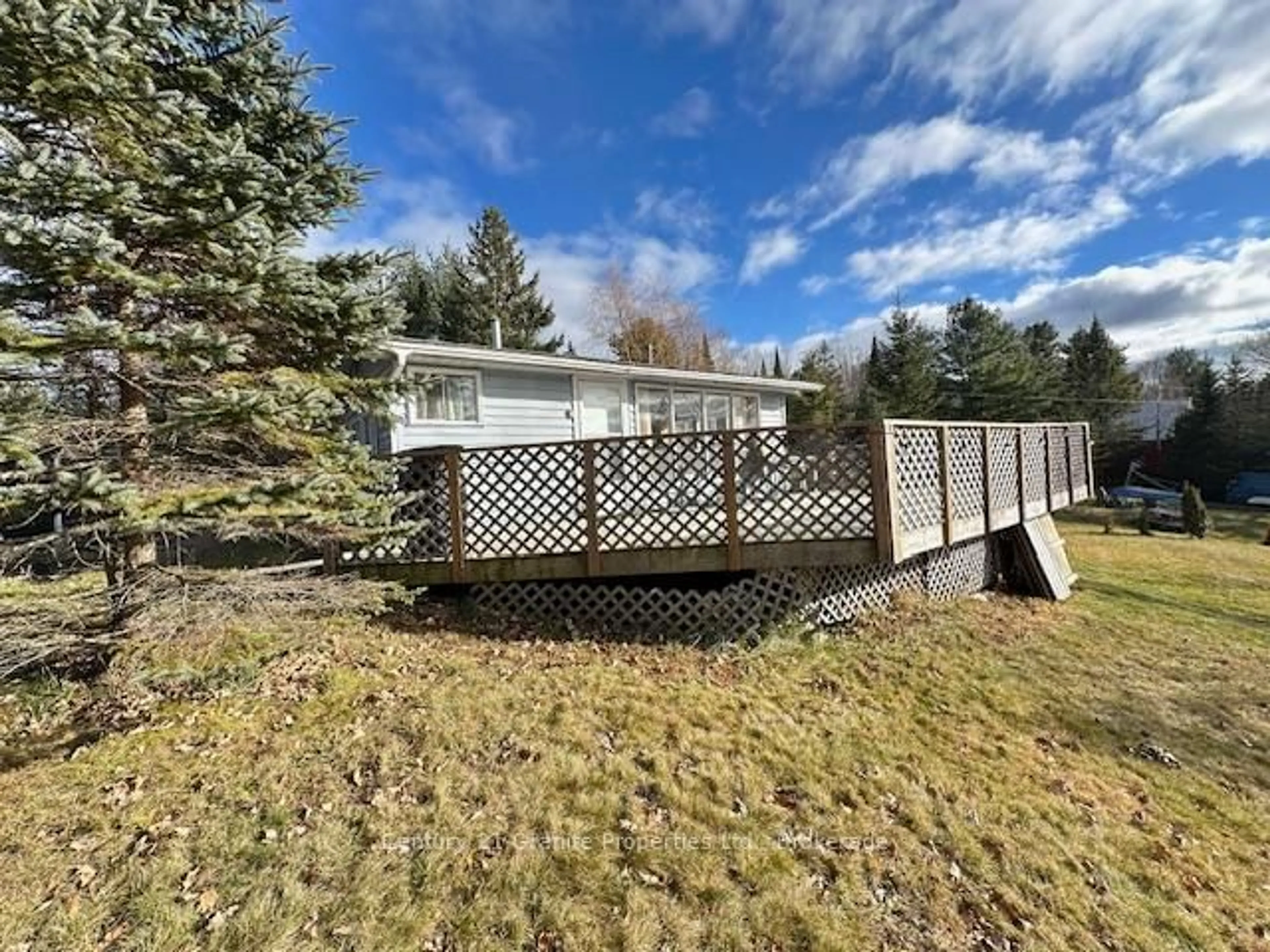 Unknown for 9 Martha Dr, McKellar Ontario P0G 1C0