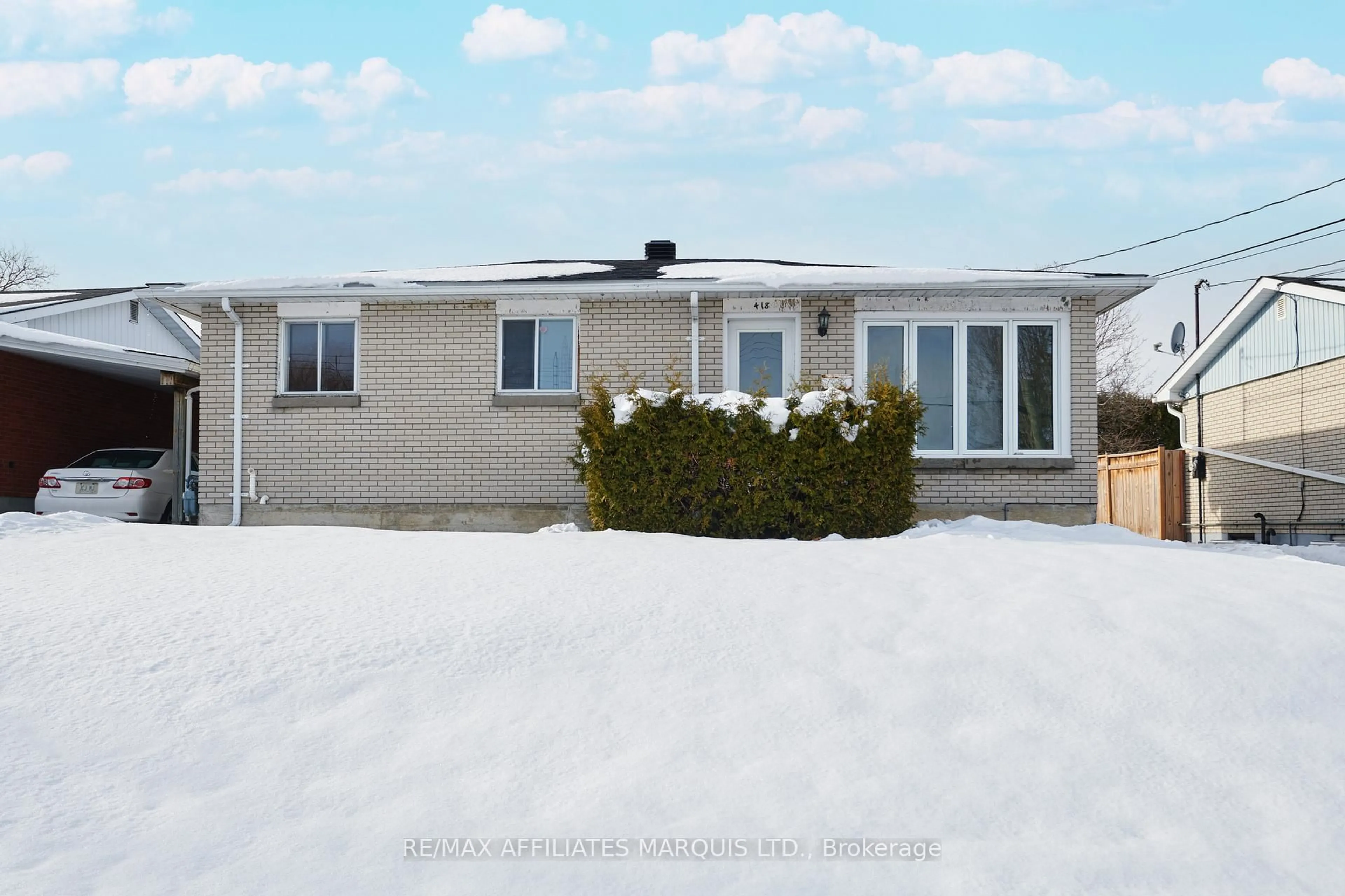 Home with vinyl exterior material, street for 418 Dominion St, North Glengarry Ontario K0C 1A0