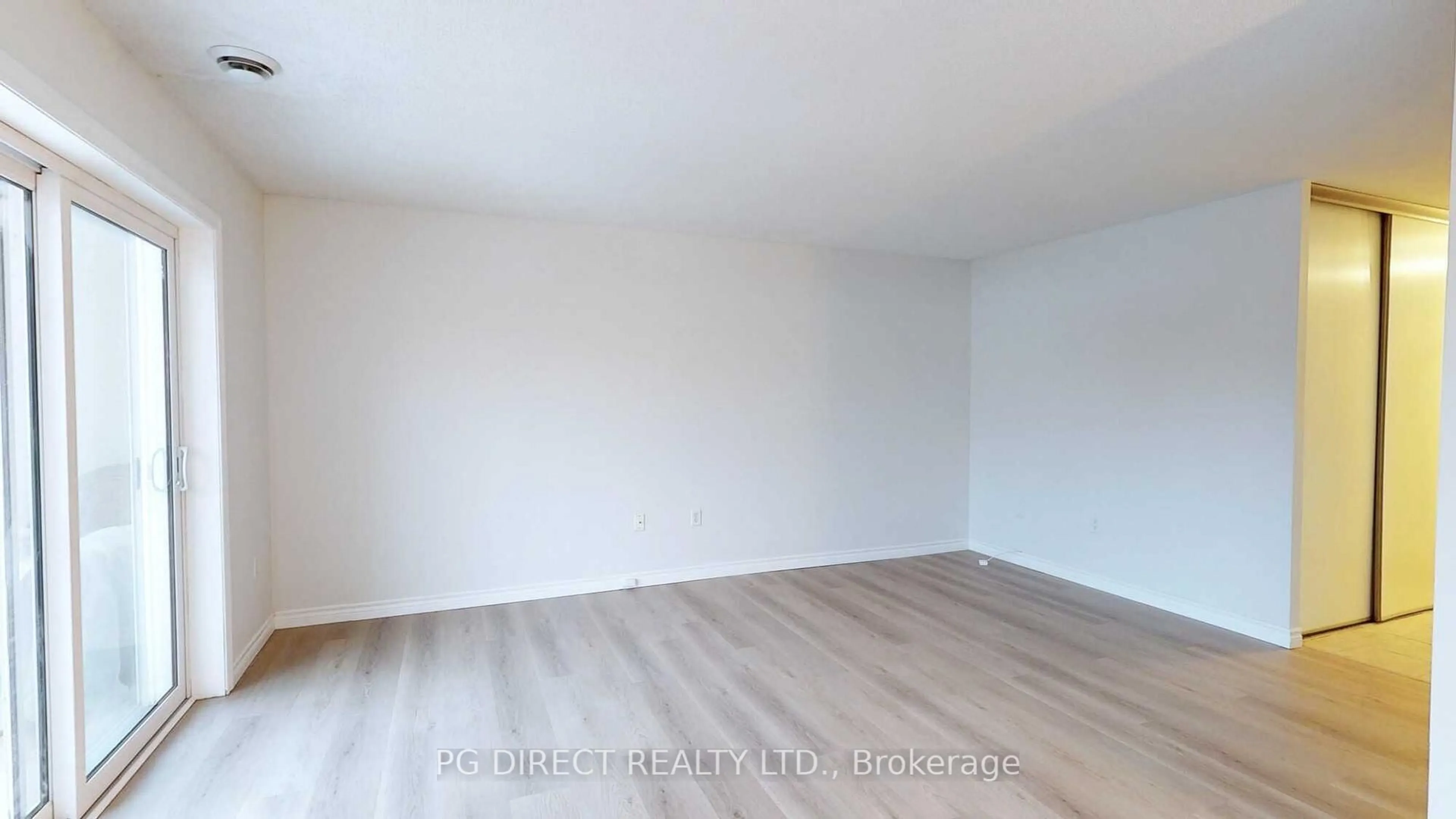 A pic of a room for 245 Queen St #405, Centre Wellington Ontario N1M 3R6