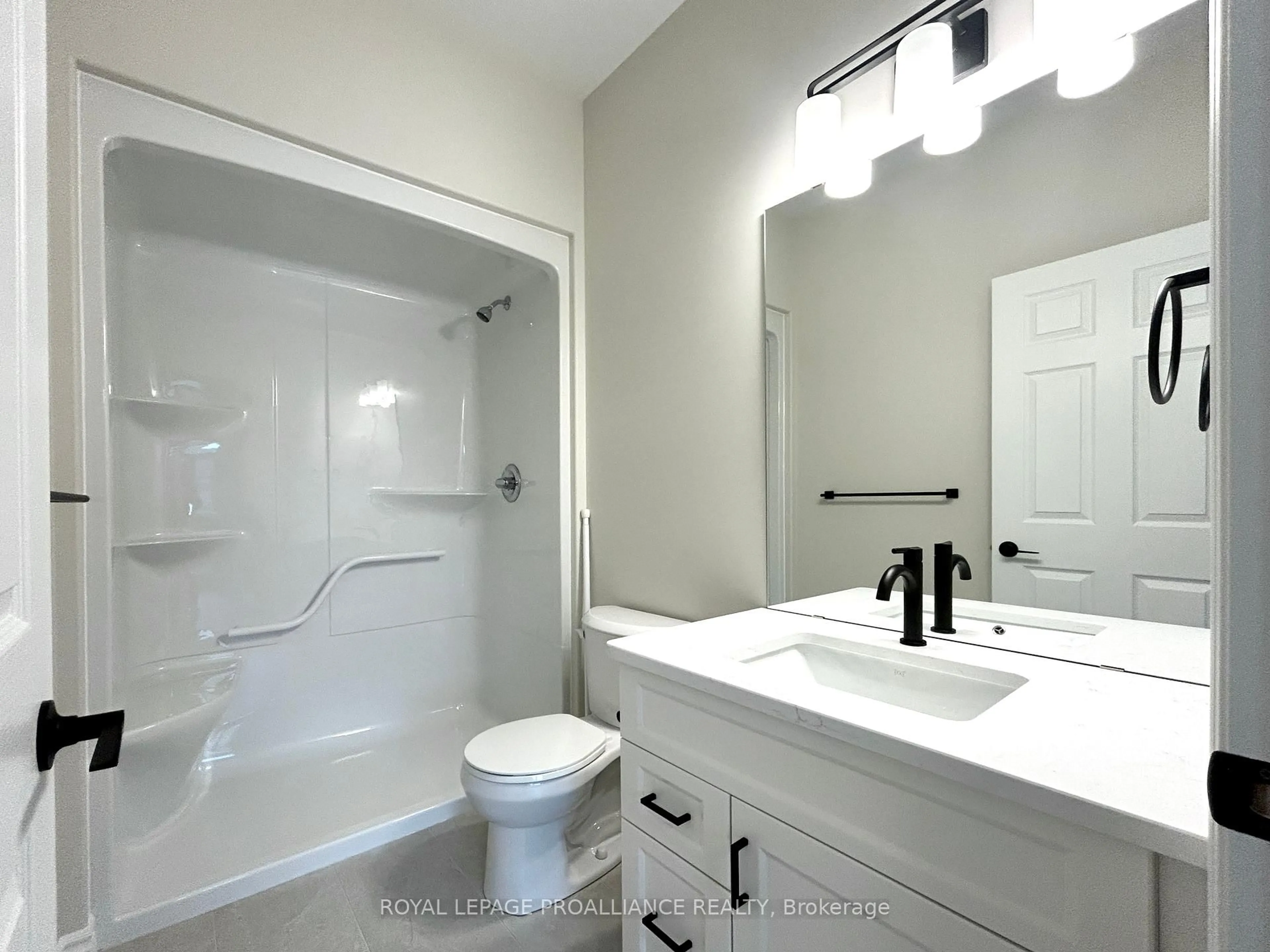Standard bathroom, ceramic/tile floor for 83 Athabaska Dr, Belleville Ontario K8N 0T1