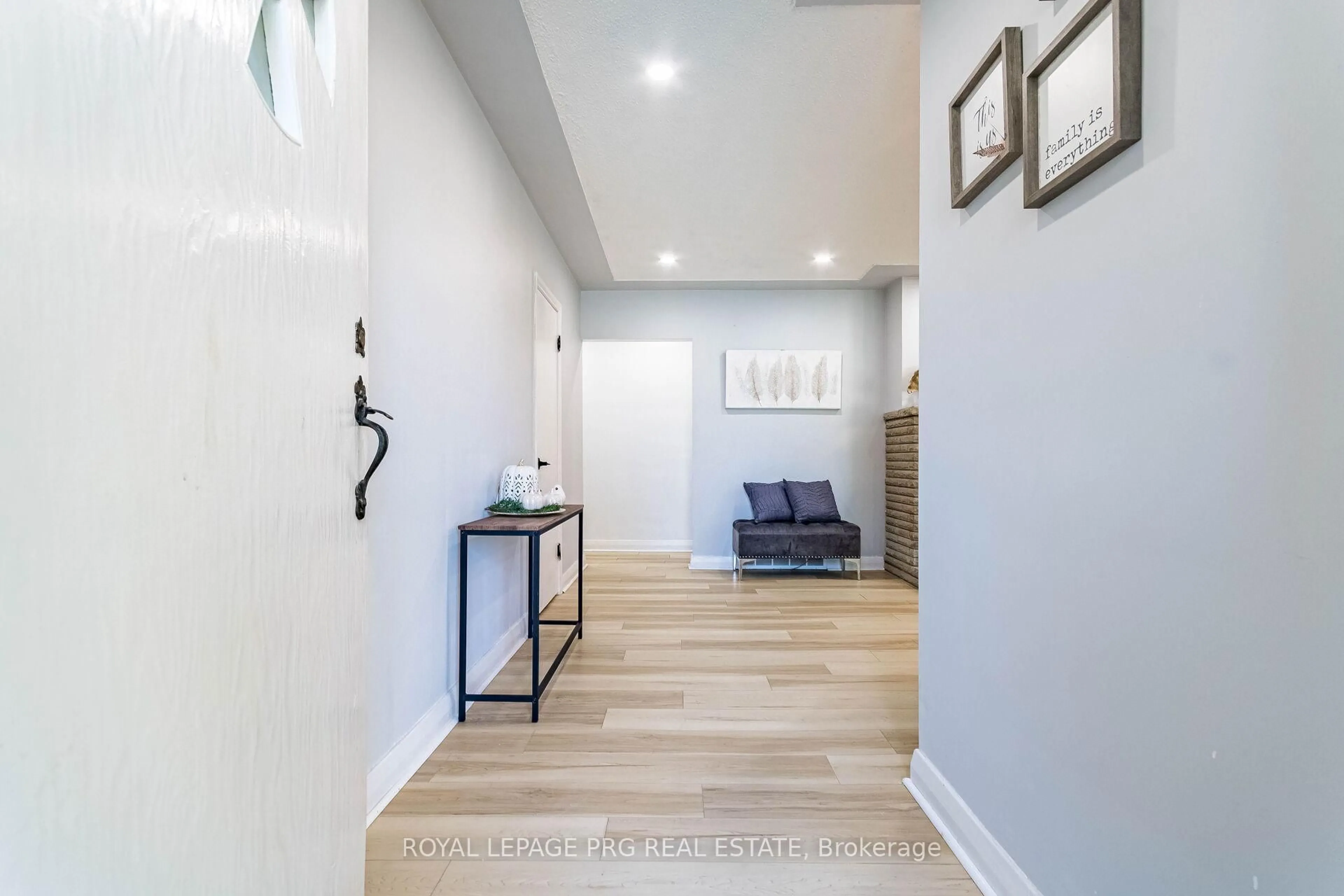 Indoor entryway for 107 Weber St, Waterloo Ontario N2J 2A4