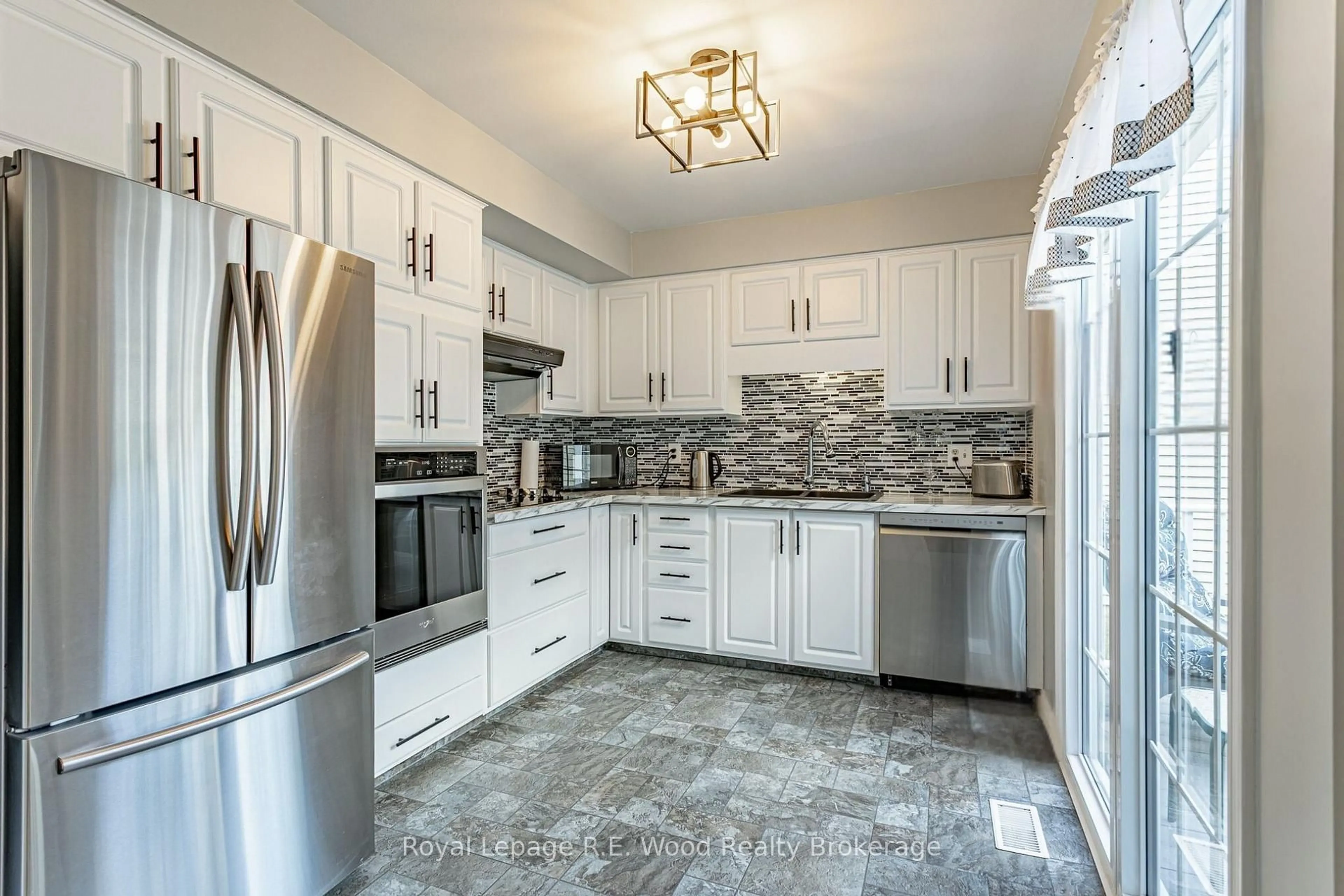 Contemporary kitchen, ceramic/tile floor for 55 Seres Dr, Tillsonburg Ontario N4G 1Z7