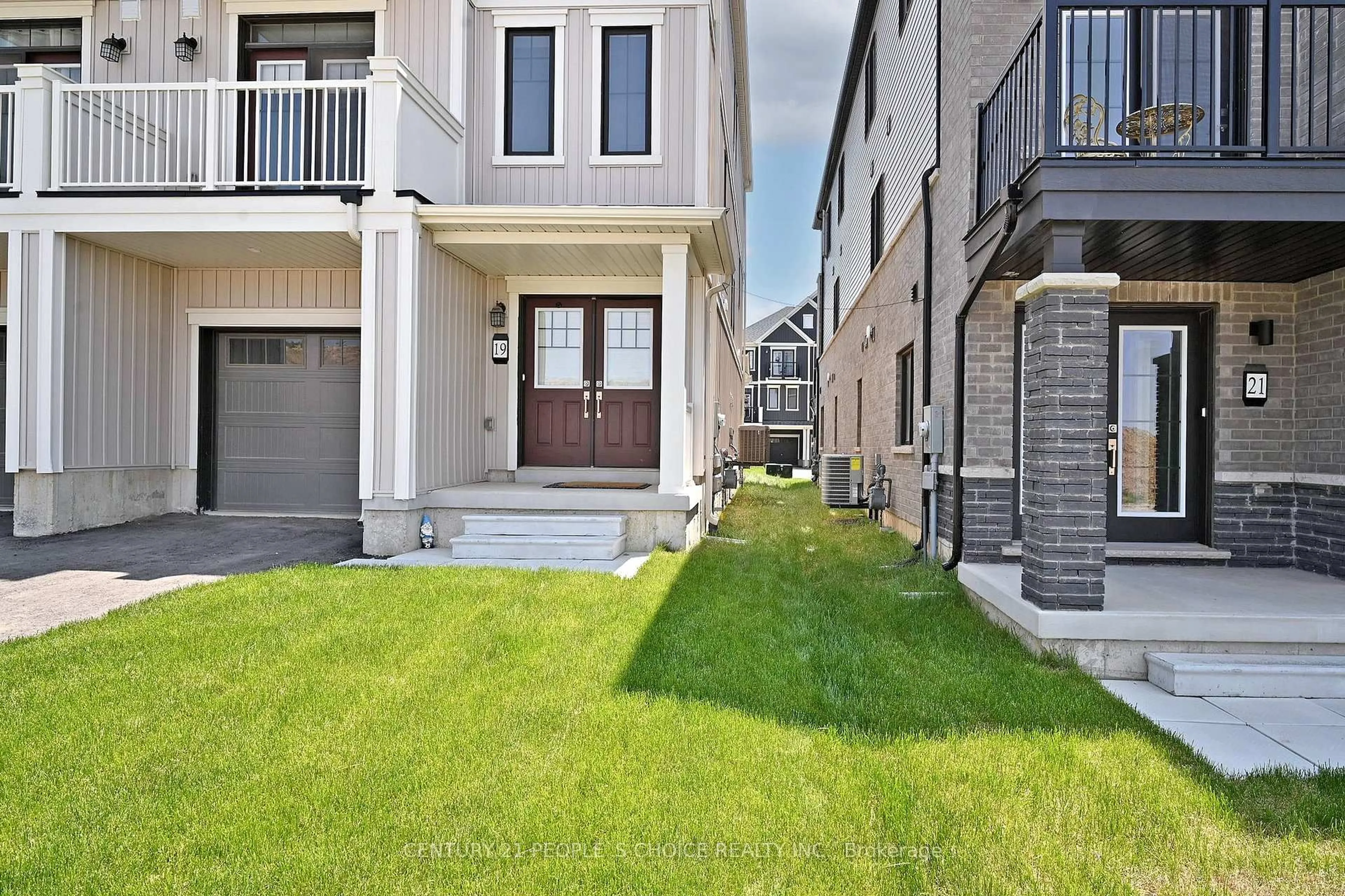 Unknown for 19 Central Market Dr, Haldimand Ontario N3W 0J3