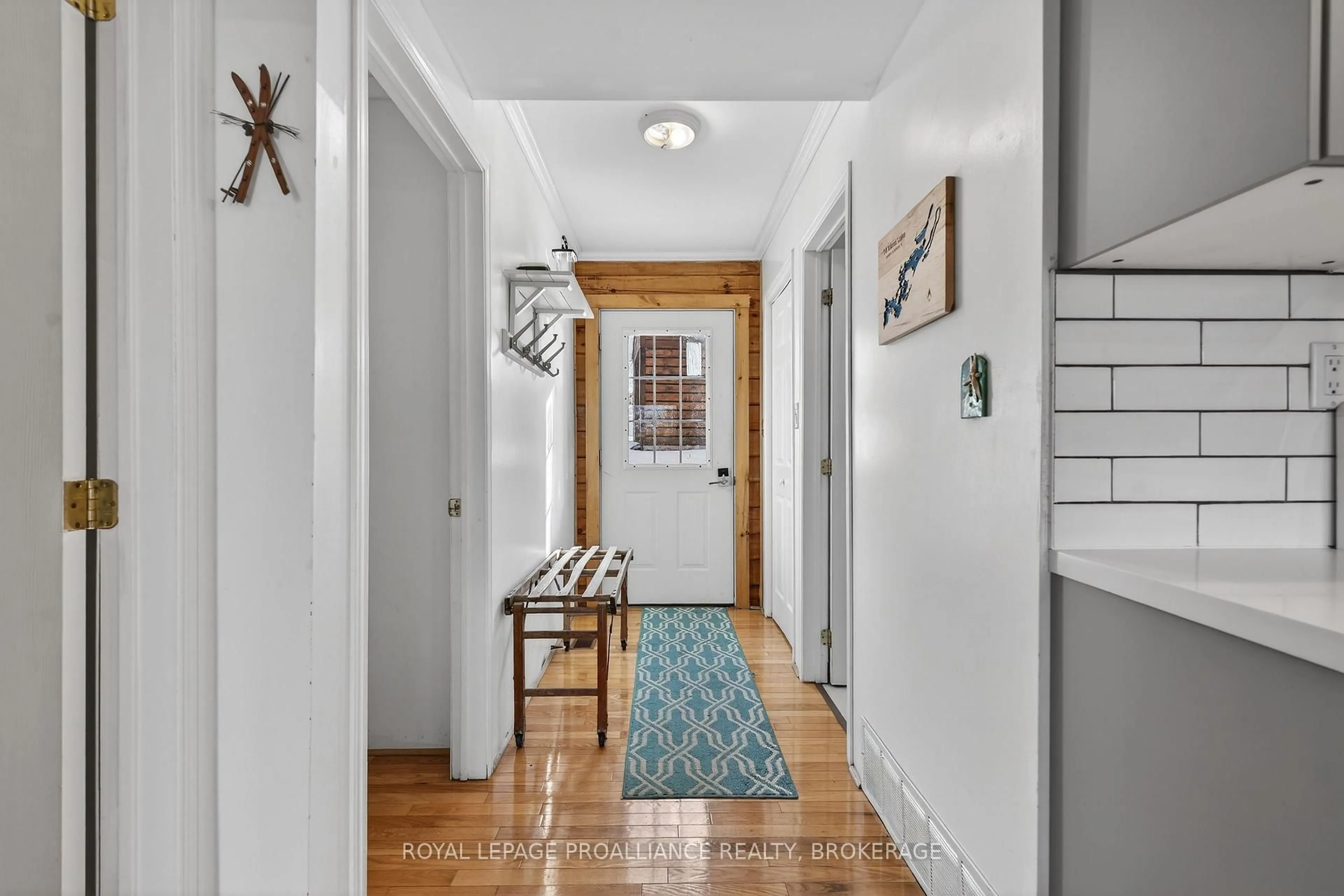 Indoor entryway for 1107 Wood Duck Lane, Hartington Ontario K0H 1W0