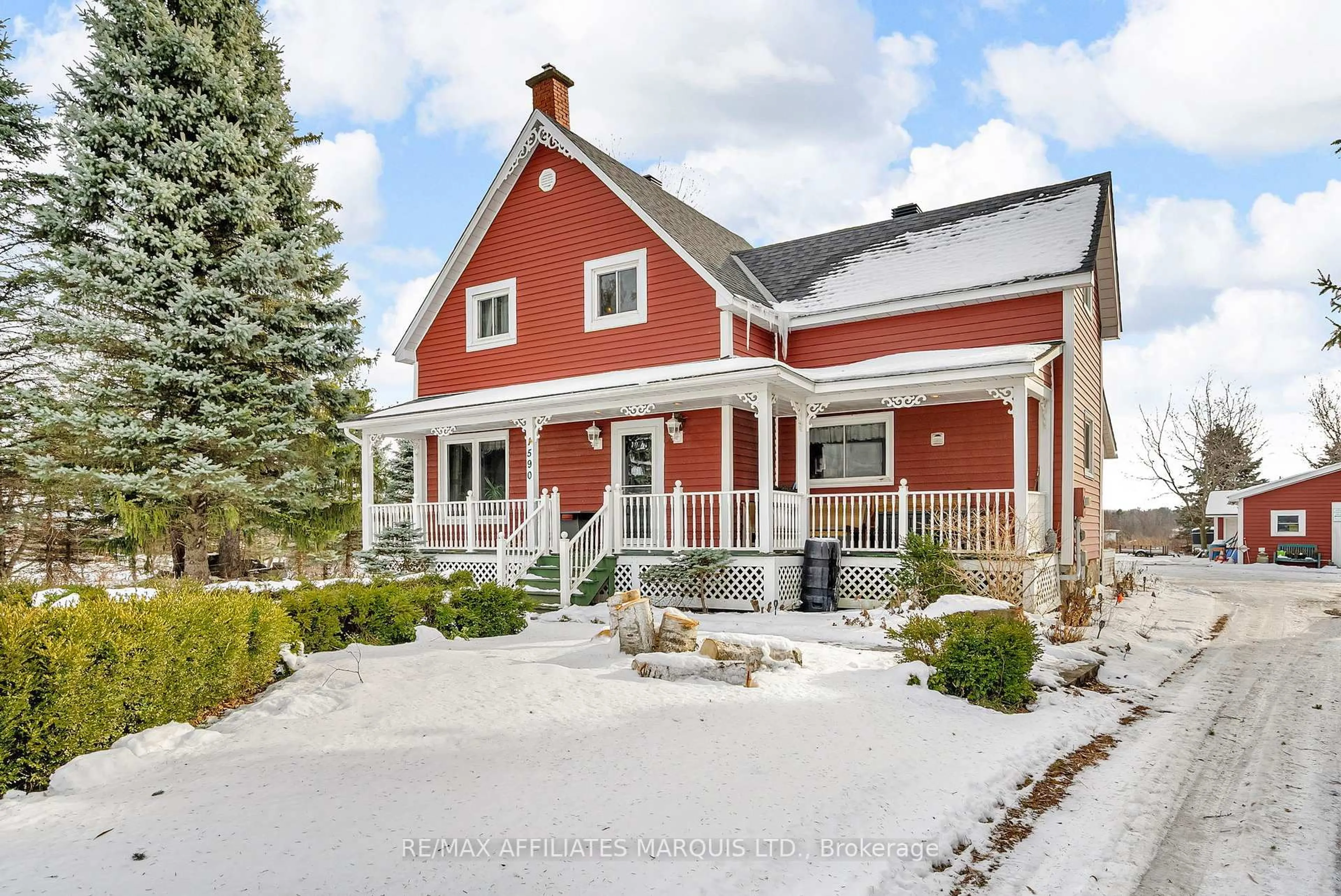 Home with brick exterior material, street for 1590 Cornwall Rd, Cornwall Ontario K6H 5R7