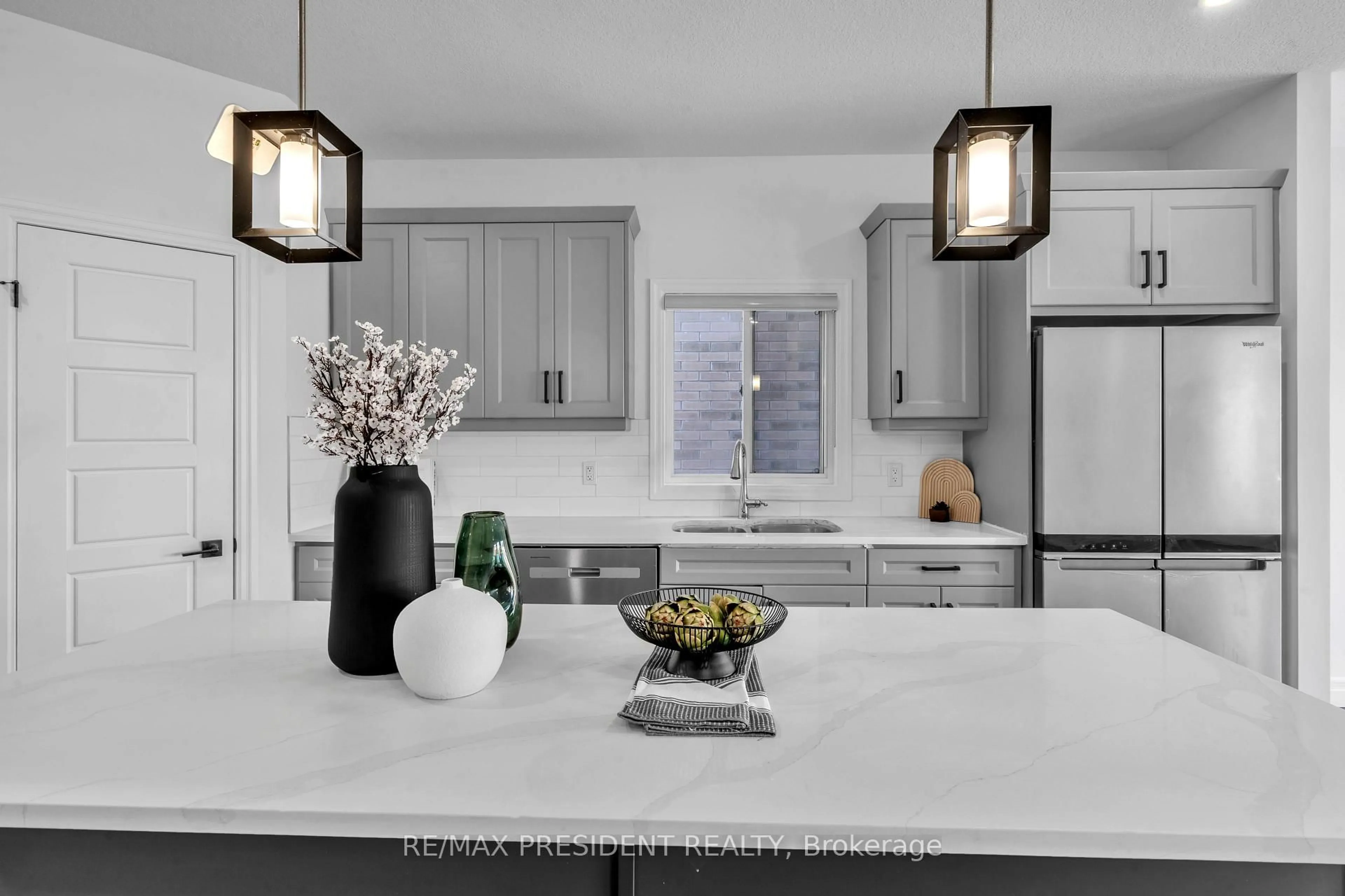 Contemporary kitchen, ceramic/tile floor for 133 Marconi Crt, London East Ontario N5V 0C9