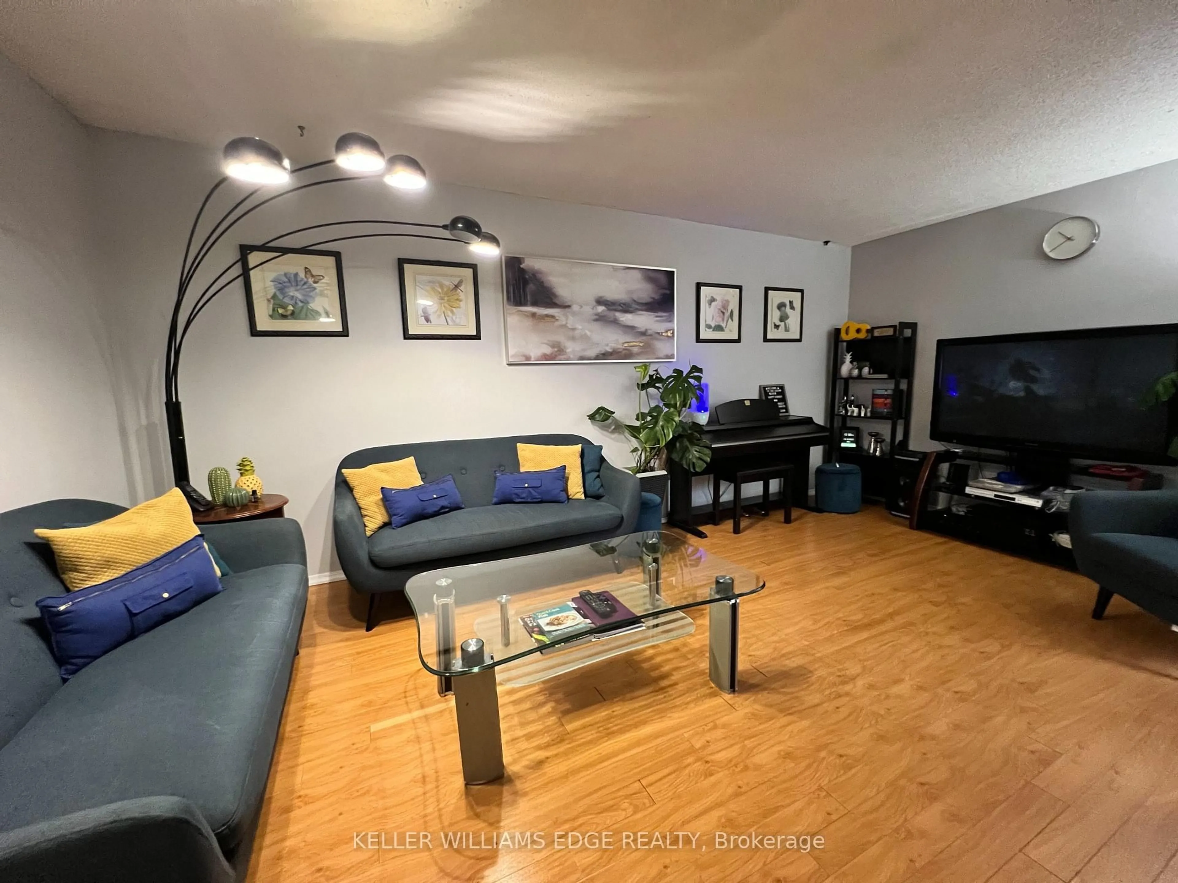 Living room with furniture, unknown for 1300 Upper Ottawa St #44, Hamilton Ontario L8W 1M8