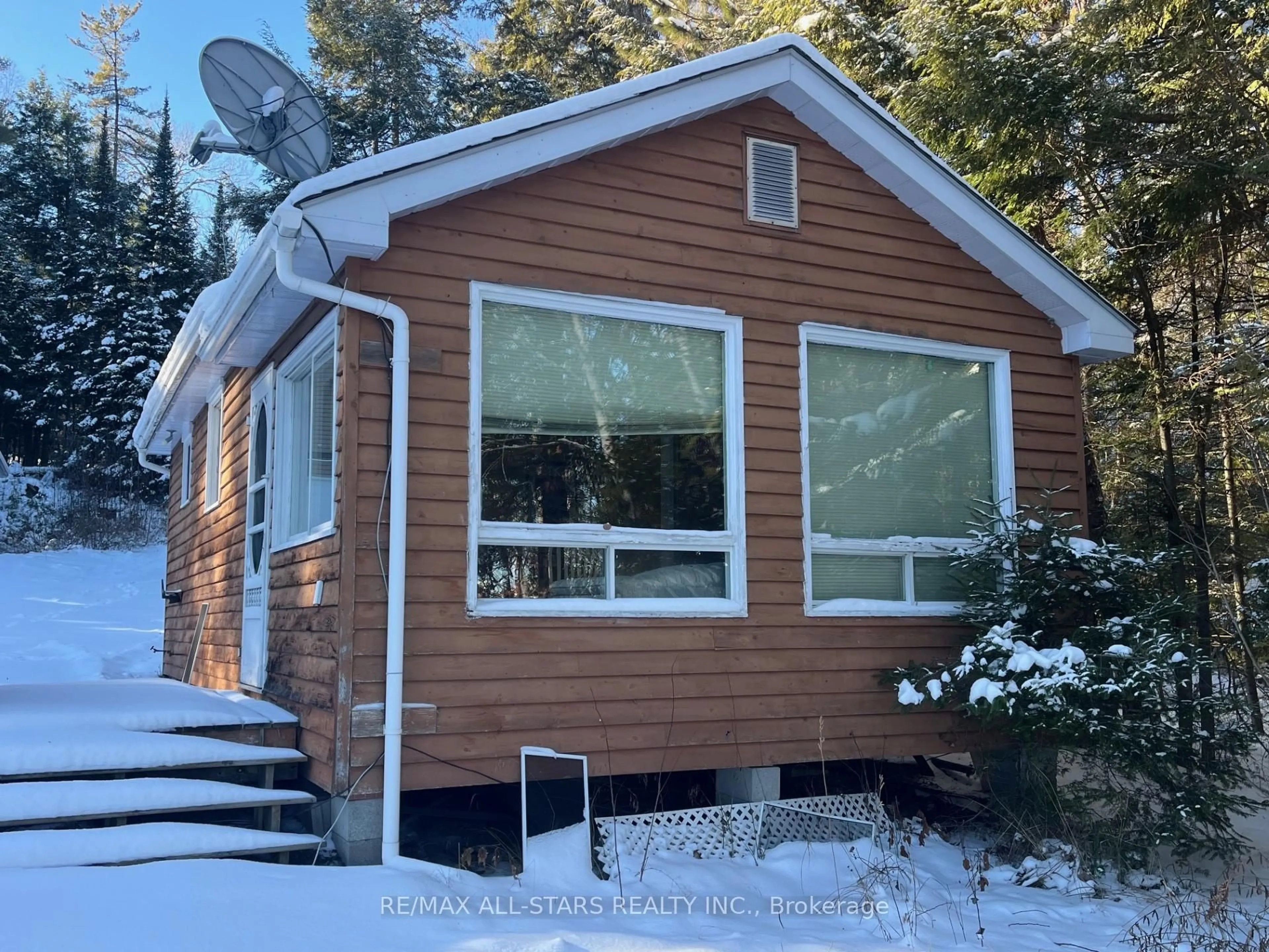 Home with vinyl exterior material, unknown for 268 Pringles Rd, South Algonquin Ontario K0J 2M2