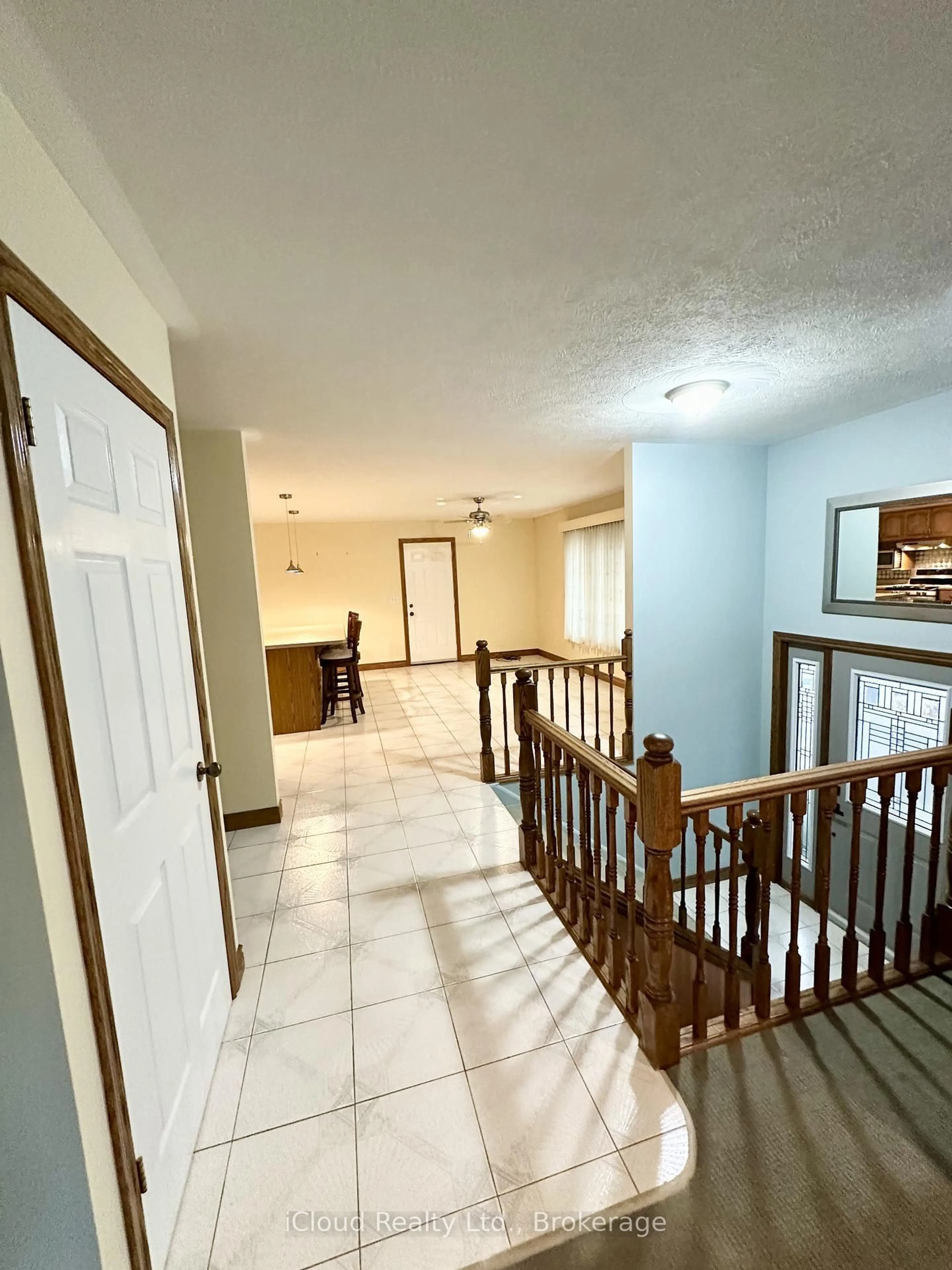 Unknown for 86 GLENDALE Dr, Tillsonburg Ontario N4G 1J7