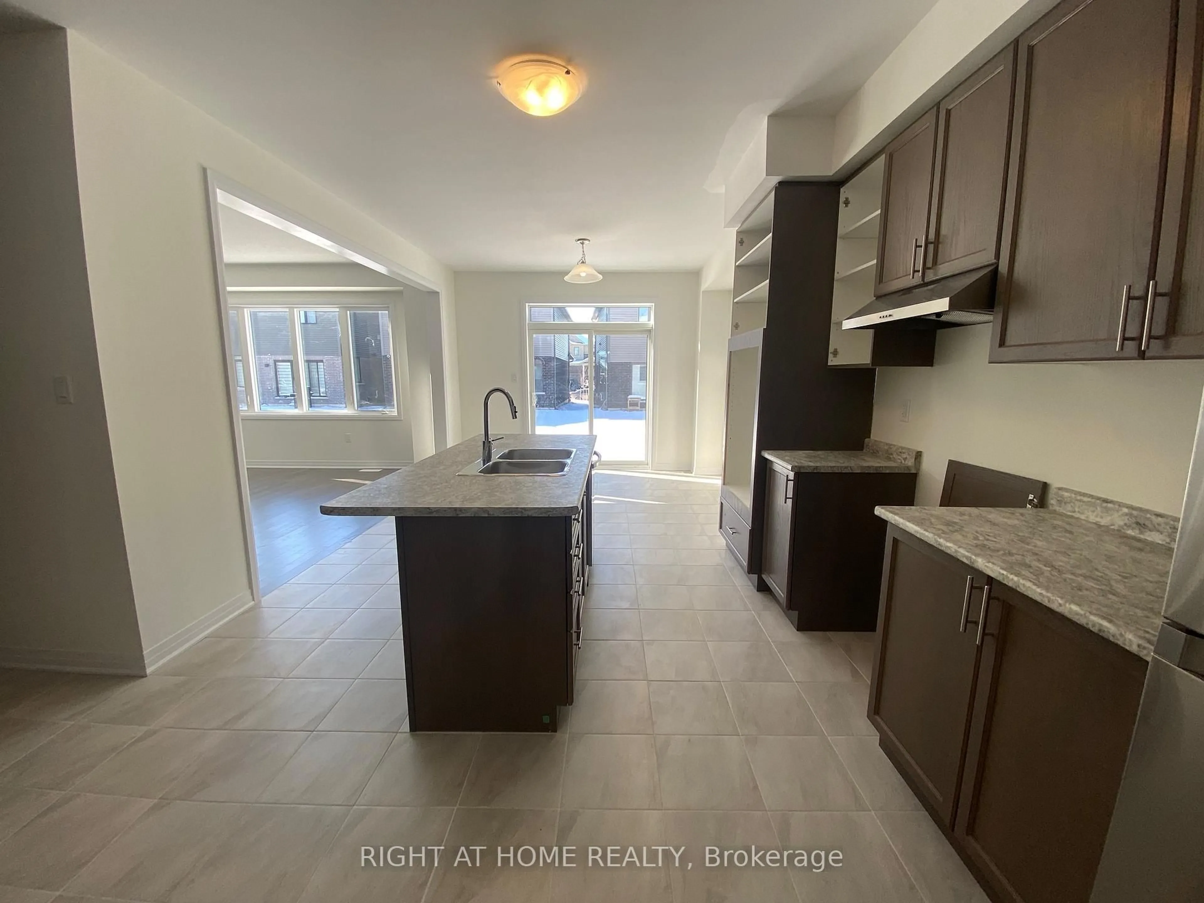 Open concept kitchen, unknown for 74 Witteveen Dr, Brantford Ontario N3T 0S3