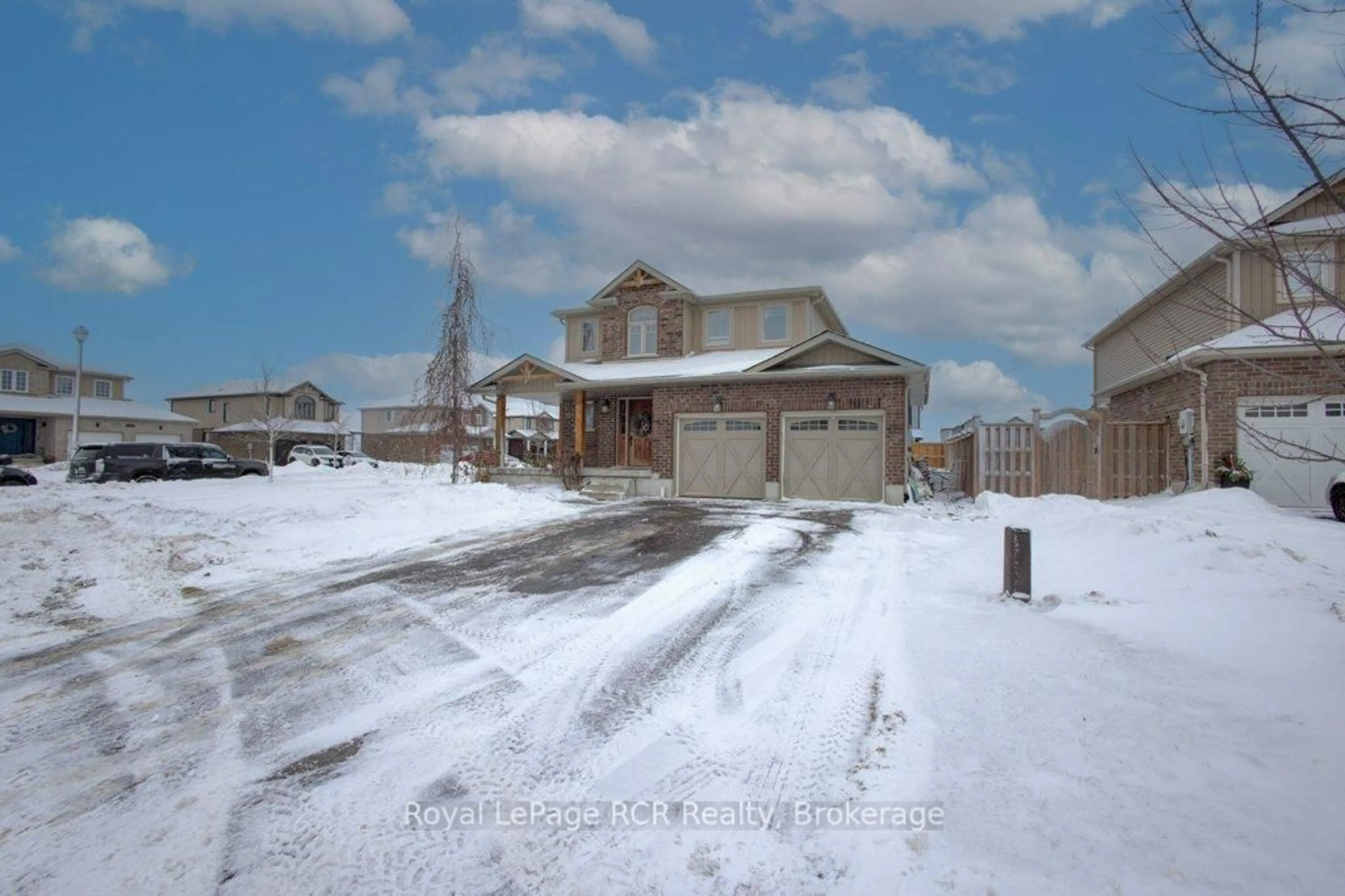 Unknown for 11 Green St, Mapleton Ontario N0G 1P0