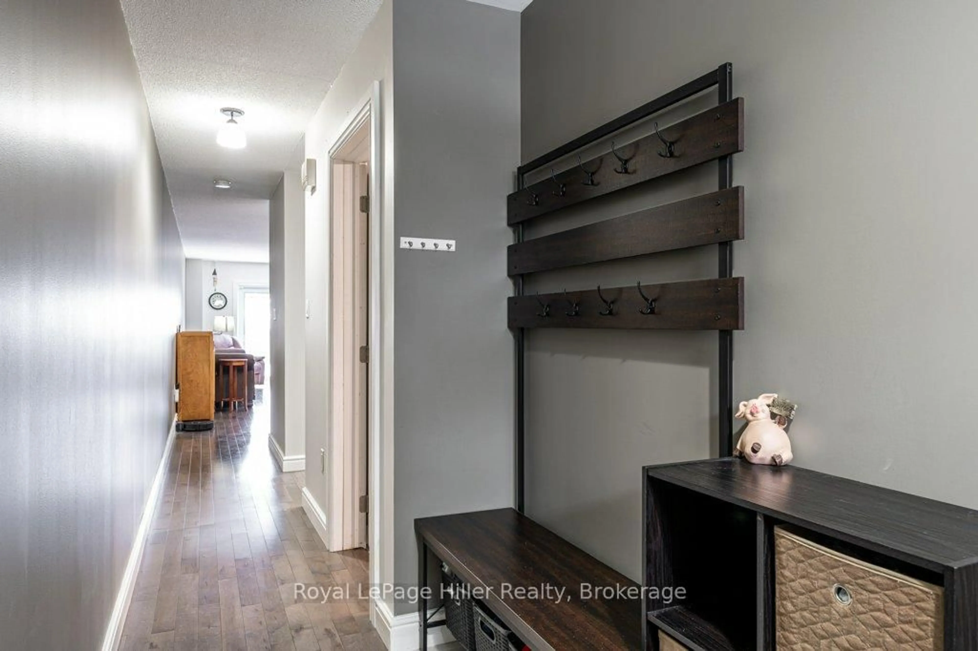 Indoor entryway for 13 Arden Park, Stratford Ontario N5A 3E2