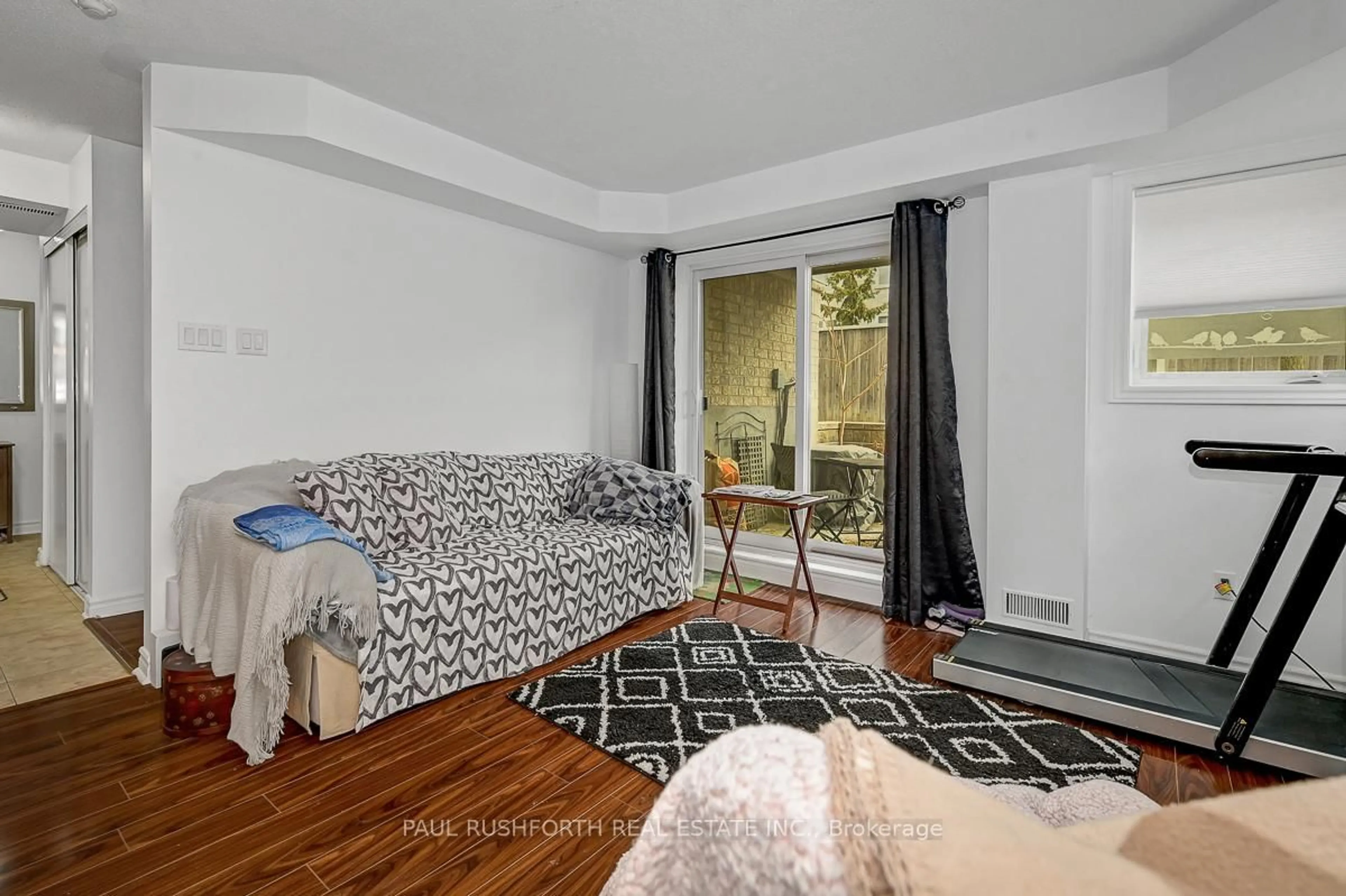 A pic of a room for 510 Stonefield Private #2, Ottawa Ontario K2G 4R3