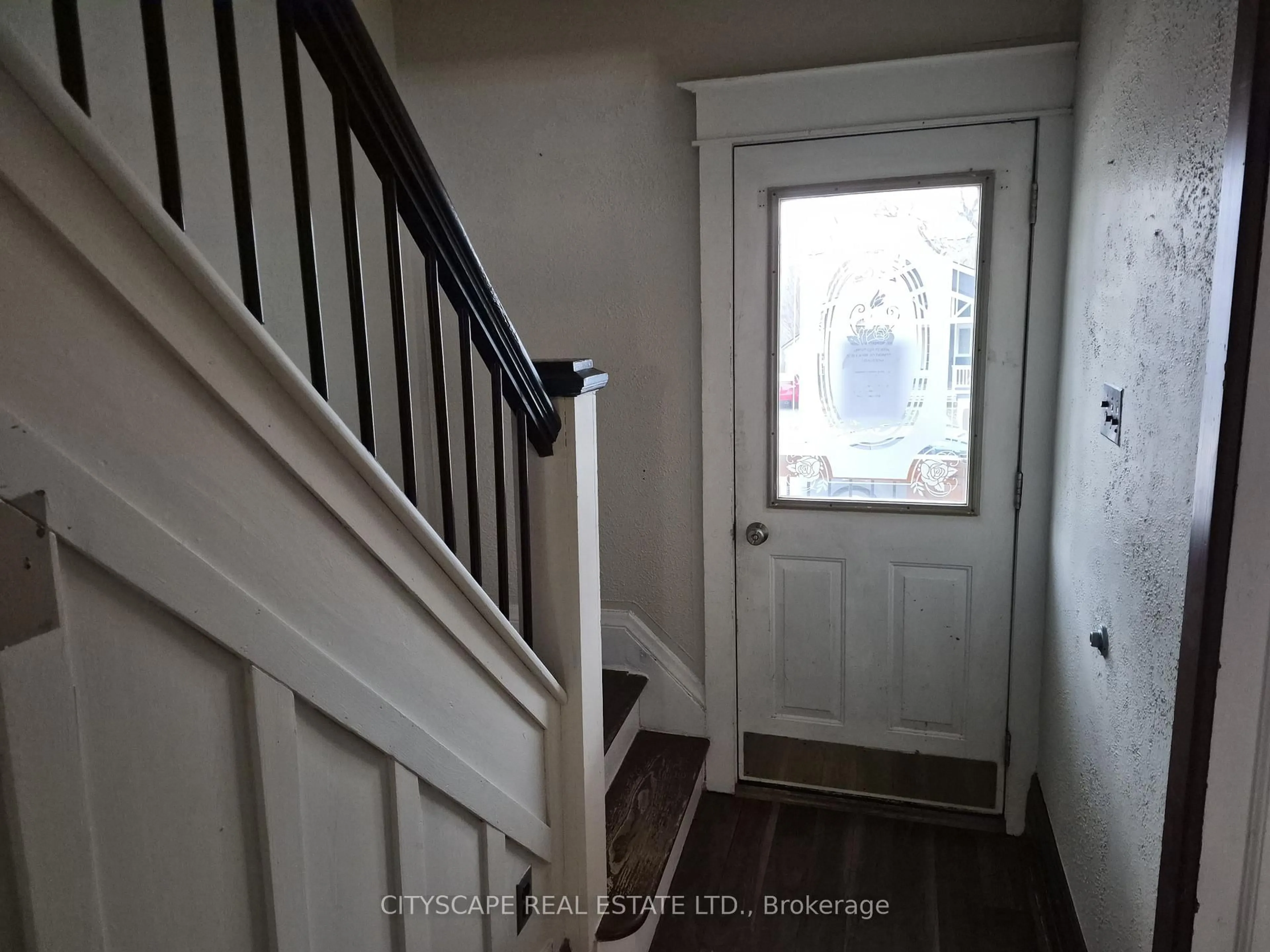 Unknown for 28 Margery Rd, Welland Ontario L3B 2P6