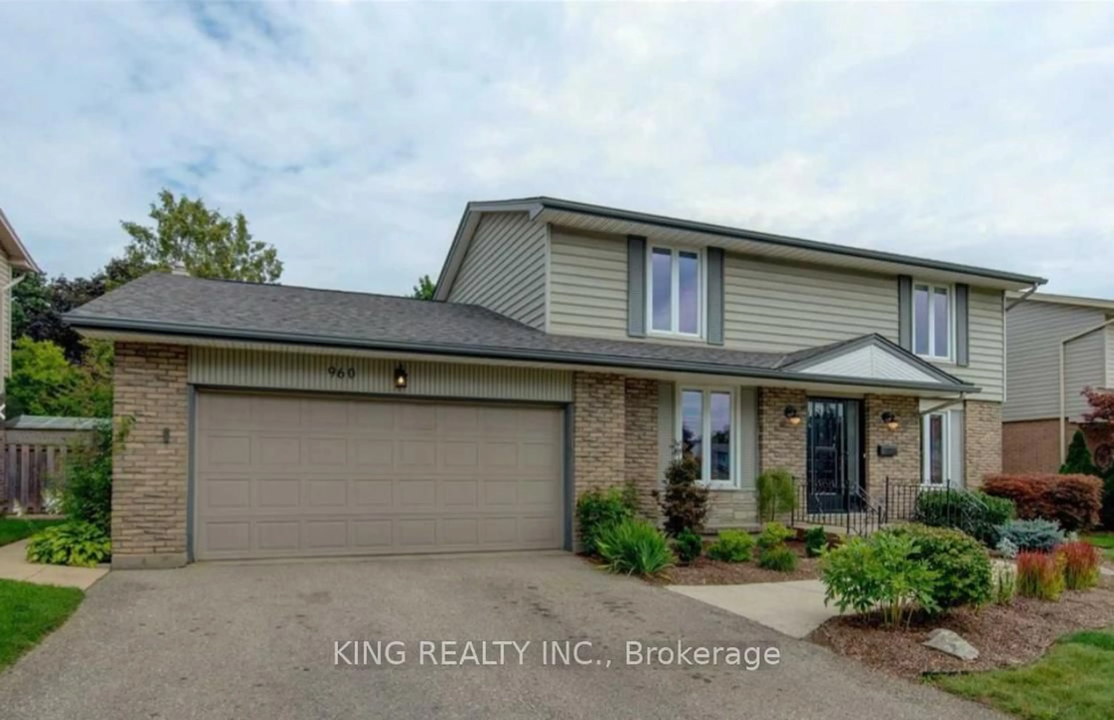 Unknown for 960 Farnham Rd, London South Ontario N6K 1S1