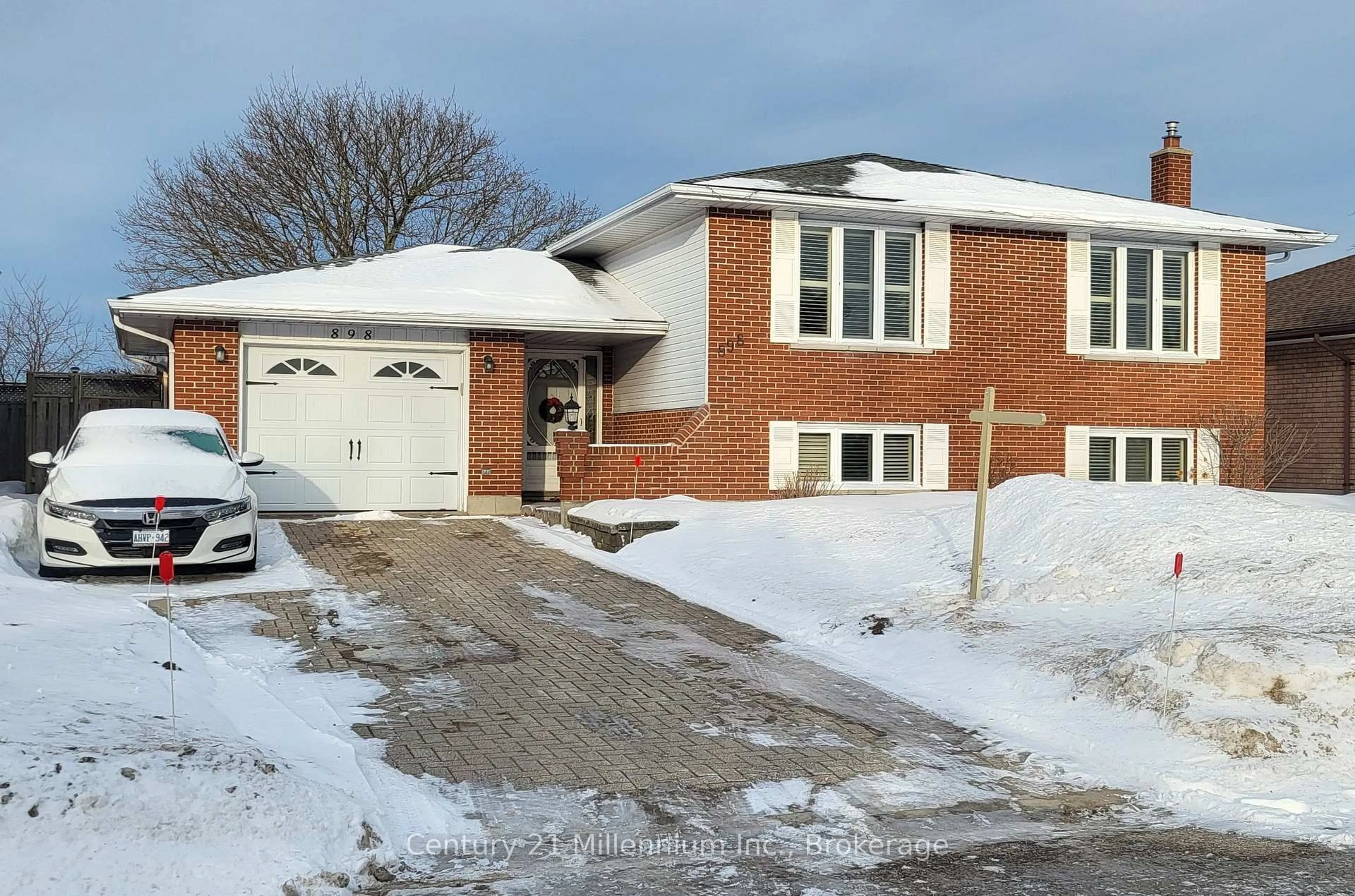 Home with brick exterior material, street for 898 McPherson Cres, Kincardine Ontario N2Z 1M1