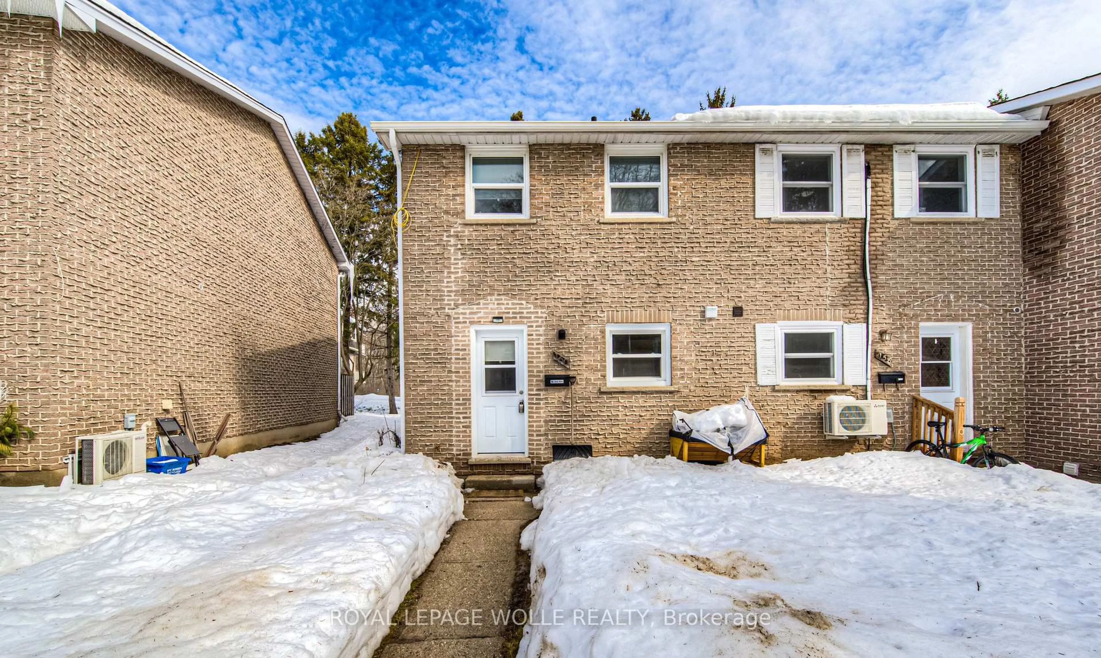 Unknown for 160 Westcourt Pl, Waterloo Ontario N2L 2R7