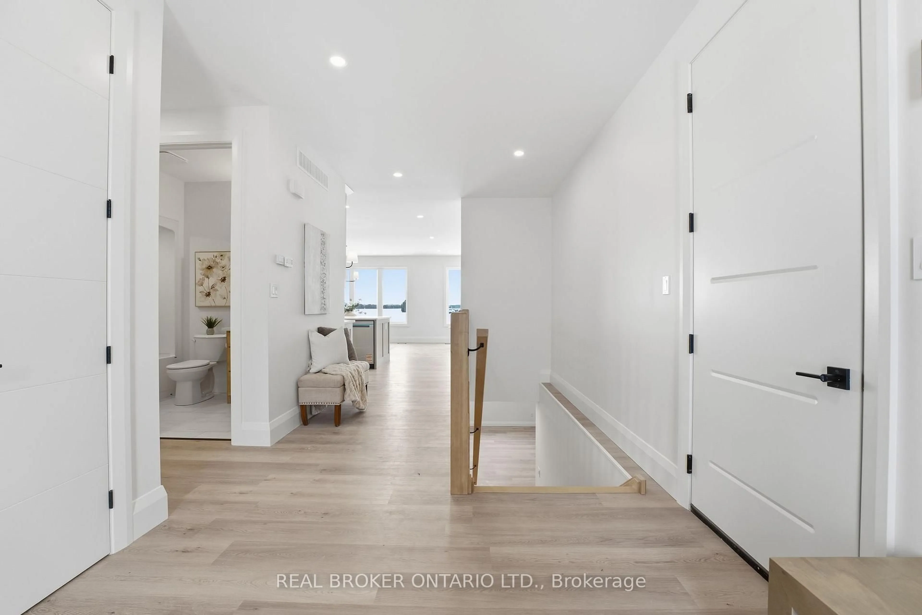 Indoor entryway for 130 La Salette Rd, Norfolk Ontario N0E 1H0