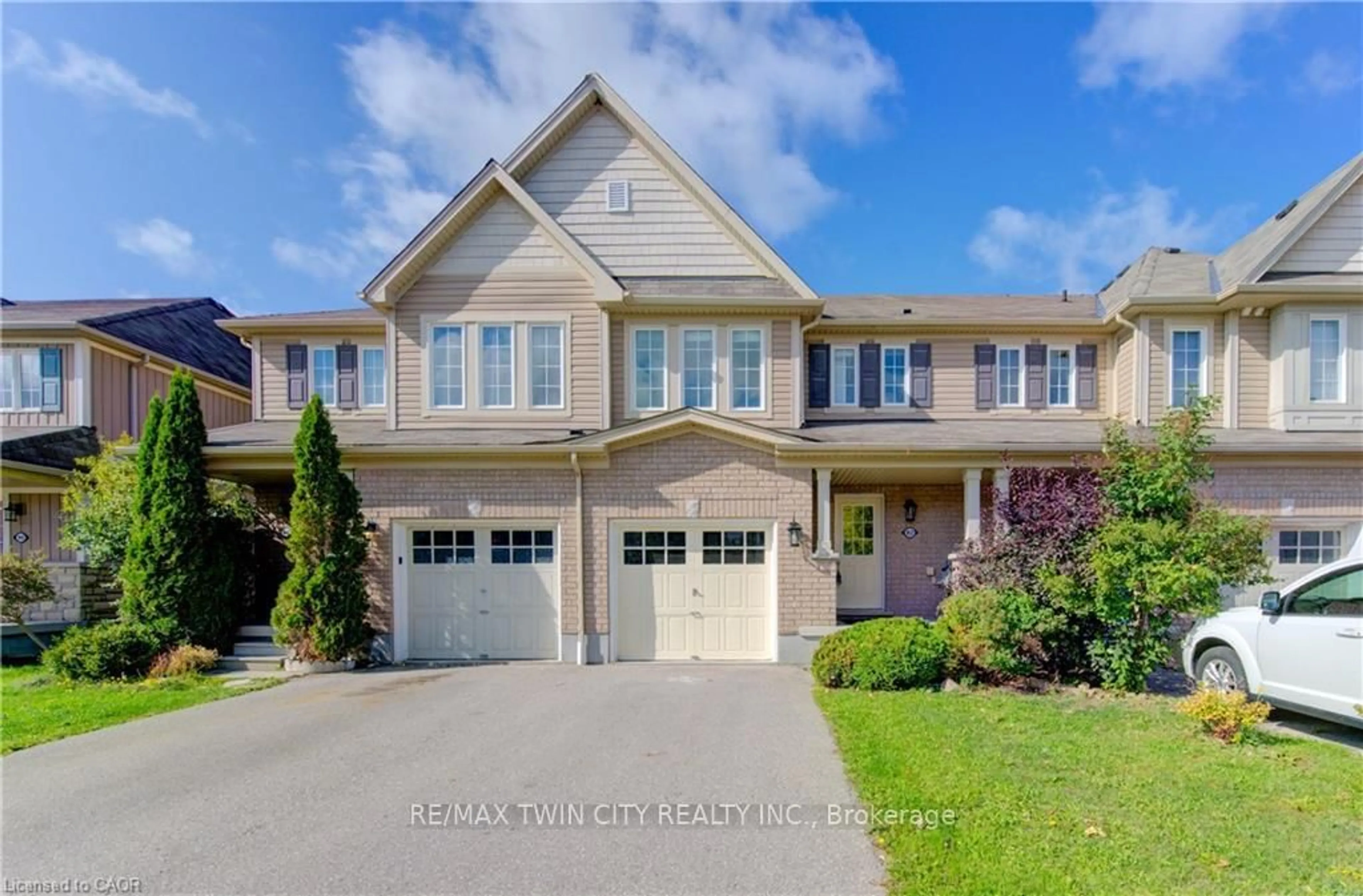 Unknown for 82 Trowbridge St, Woolwich Ontario N0B 1M0