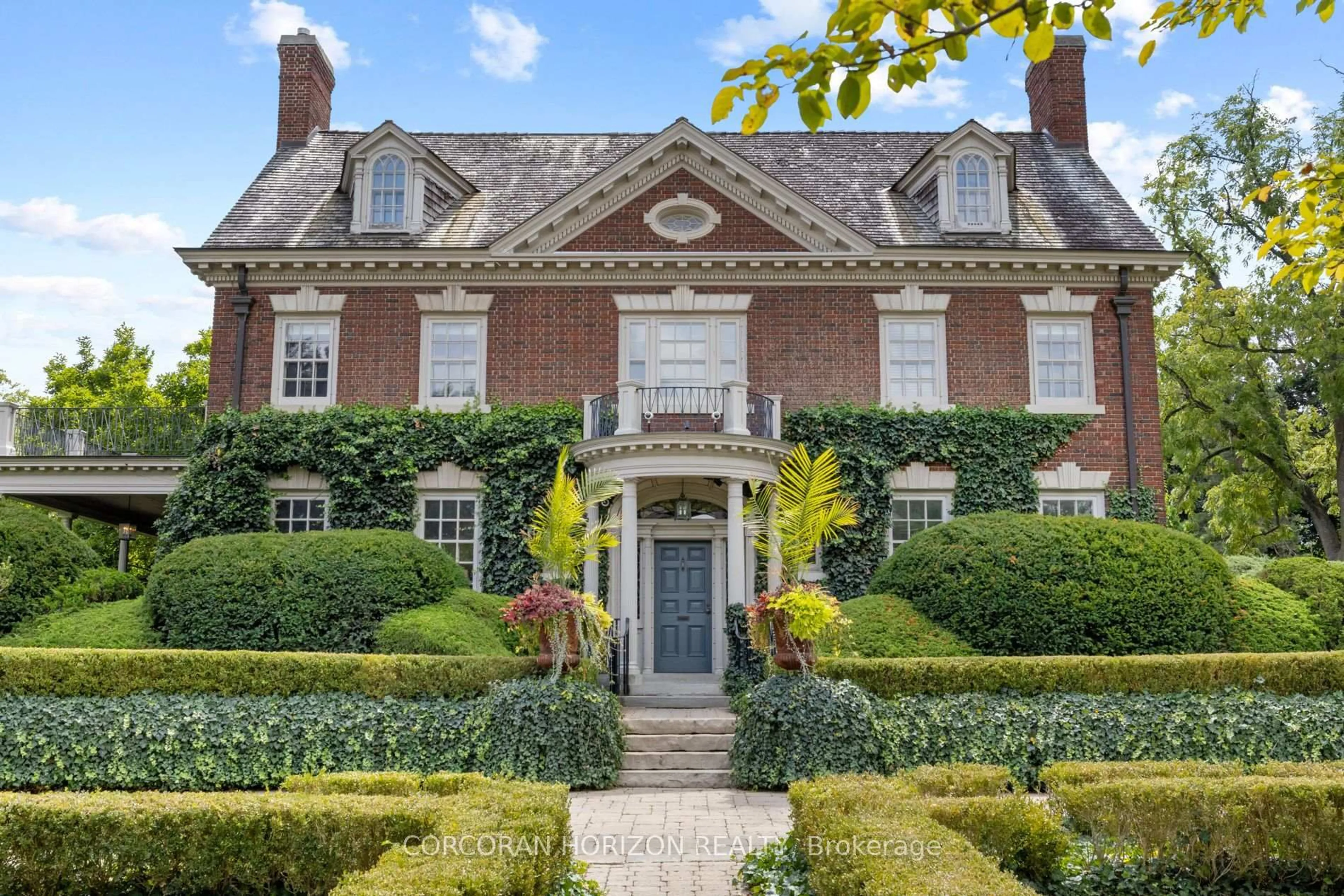 Home with brick exterior material, street for 33 Salisbury Ave, Cambridge Ontario N1S 1J1