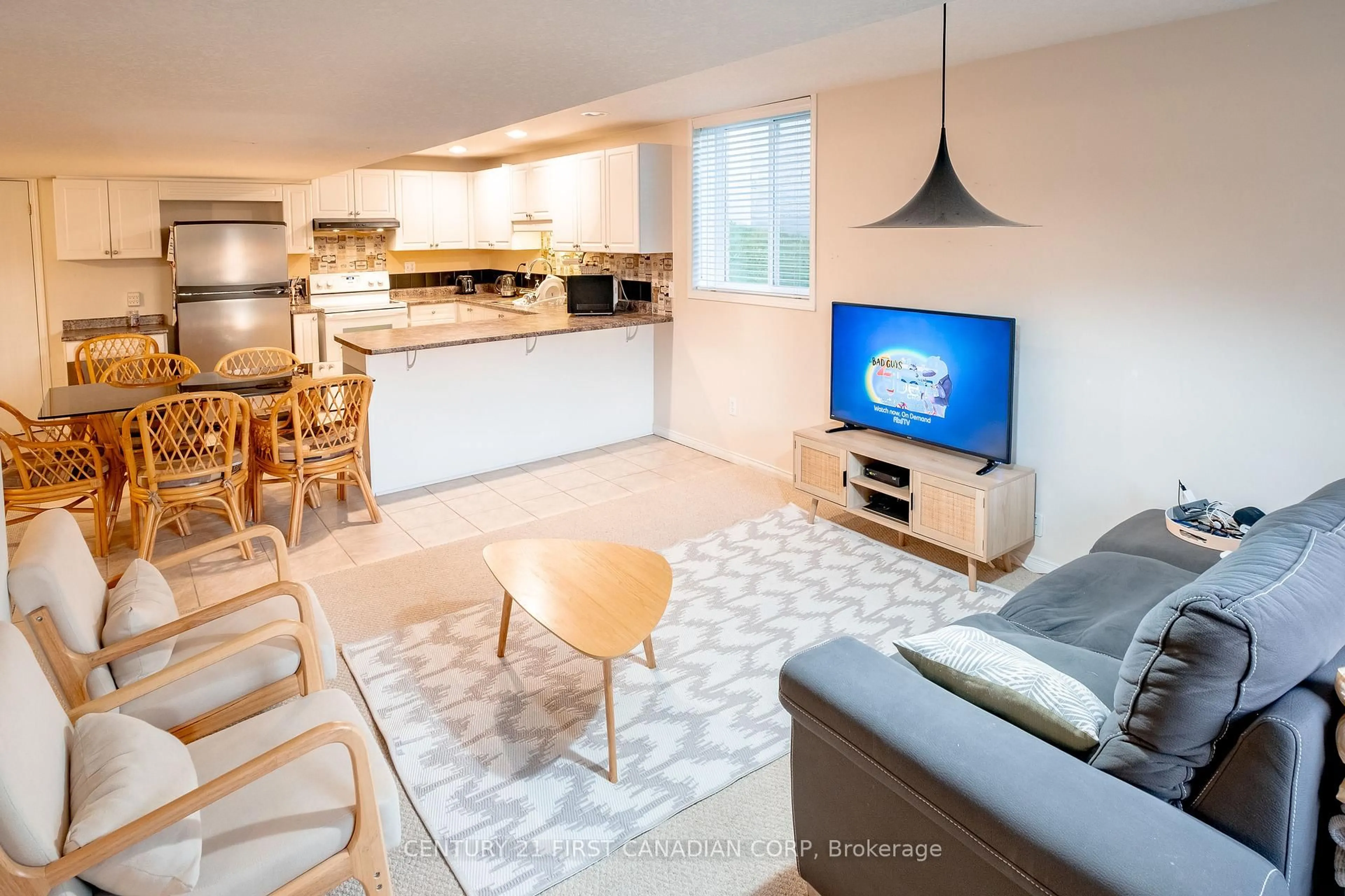 Unknown for 1841 Foxwood Ave, London North Ontario N6G 0C4