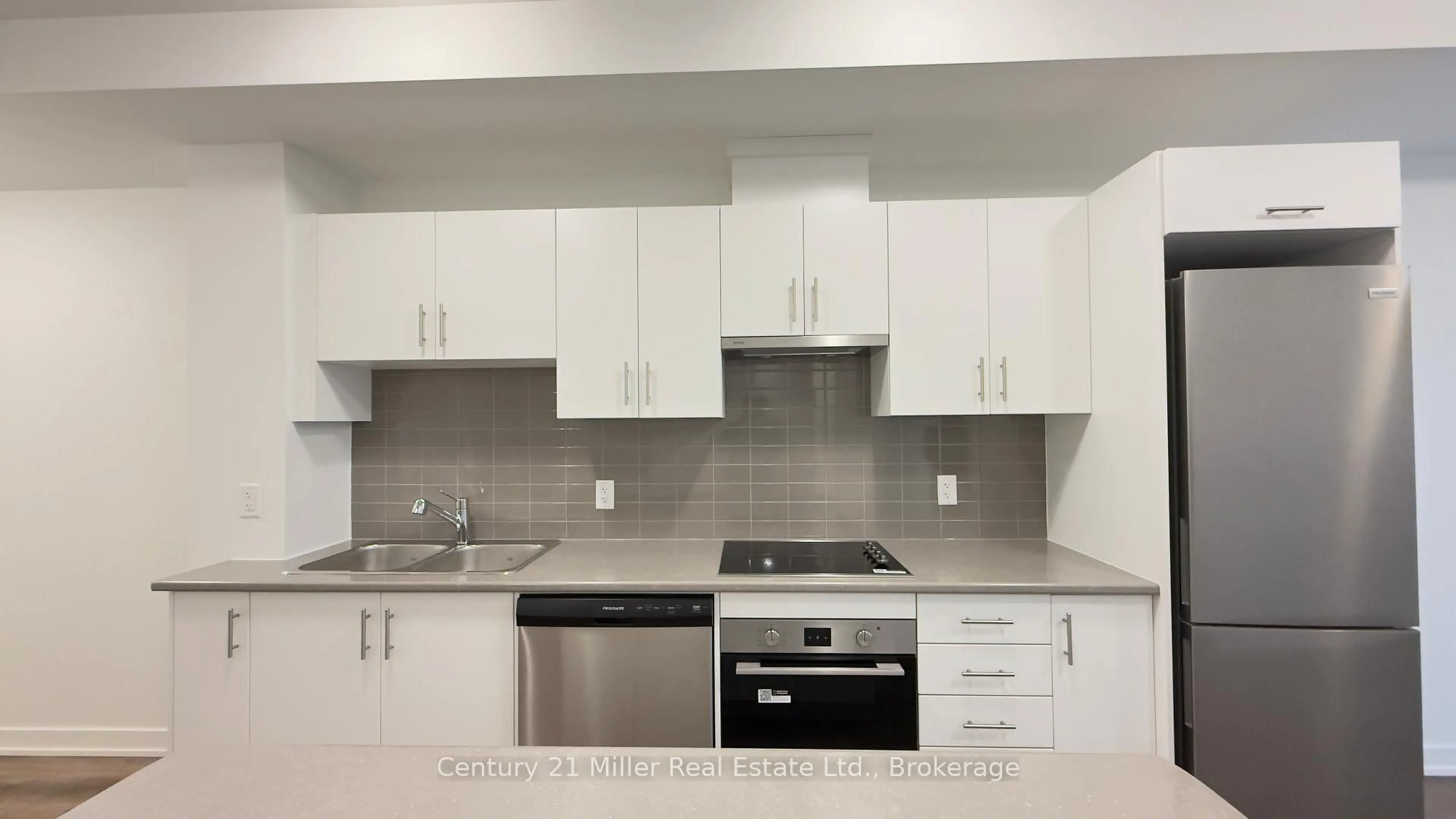 Standard kitchen, unknown for 461 Green Rd #Unit # 328, Hamilton Ontario L8E 5B4