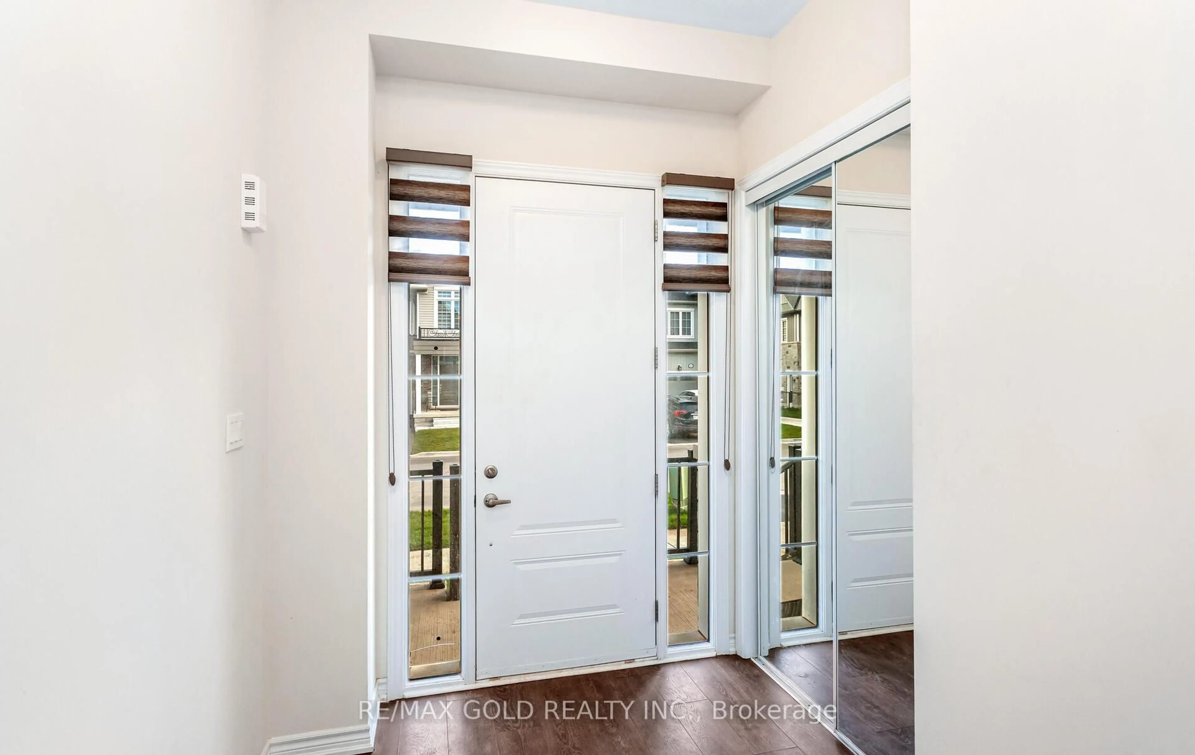 Indoor entryway for 49 Brown St, Erin Ontario N0B 1T0