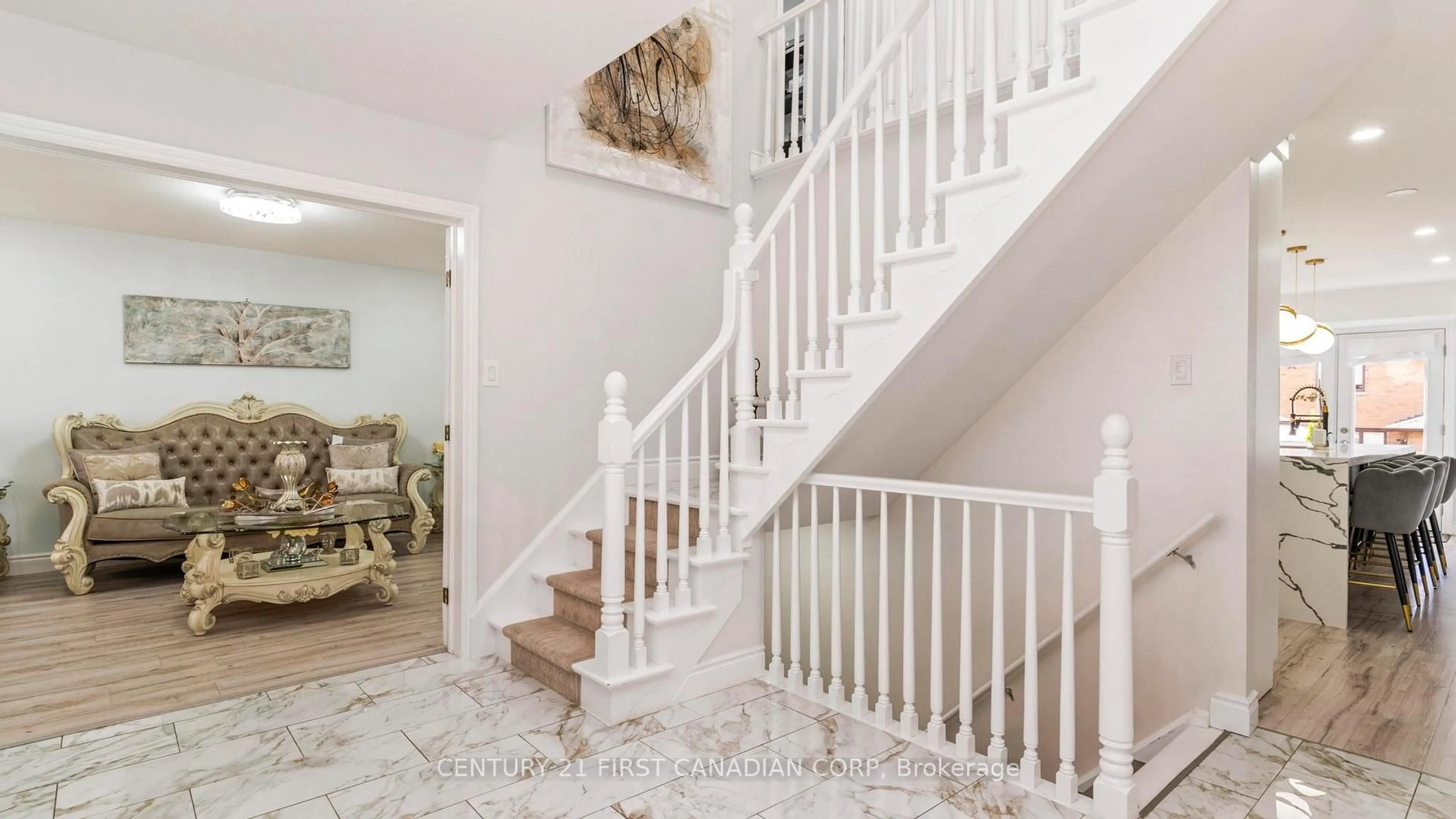 Stairs for 35 Hummingbird Cres, London South Ontario N6J 4M3