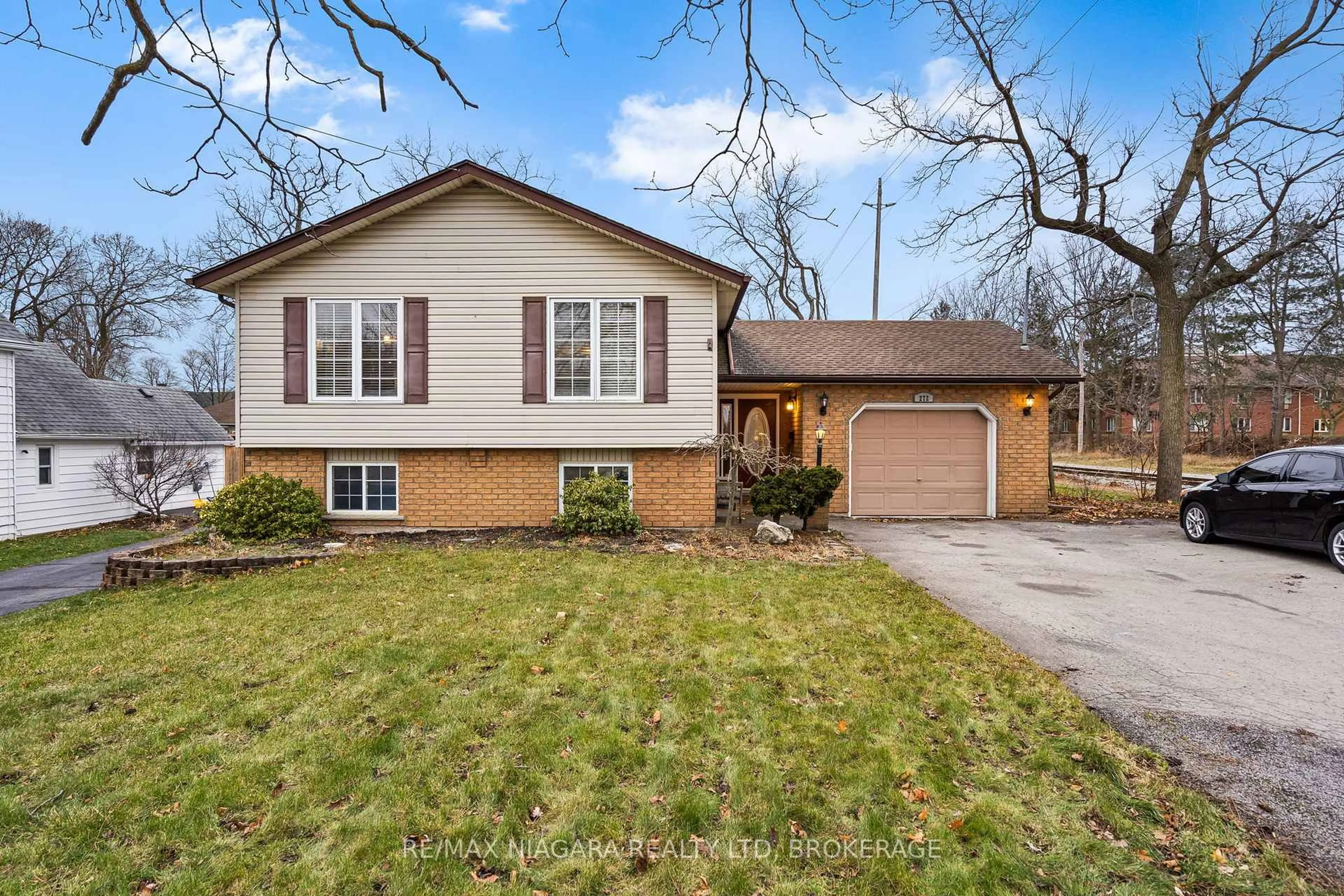 Home with brick exterior material, street for 272 Steele St, Port Colborne Ontario L3K 4X8