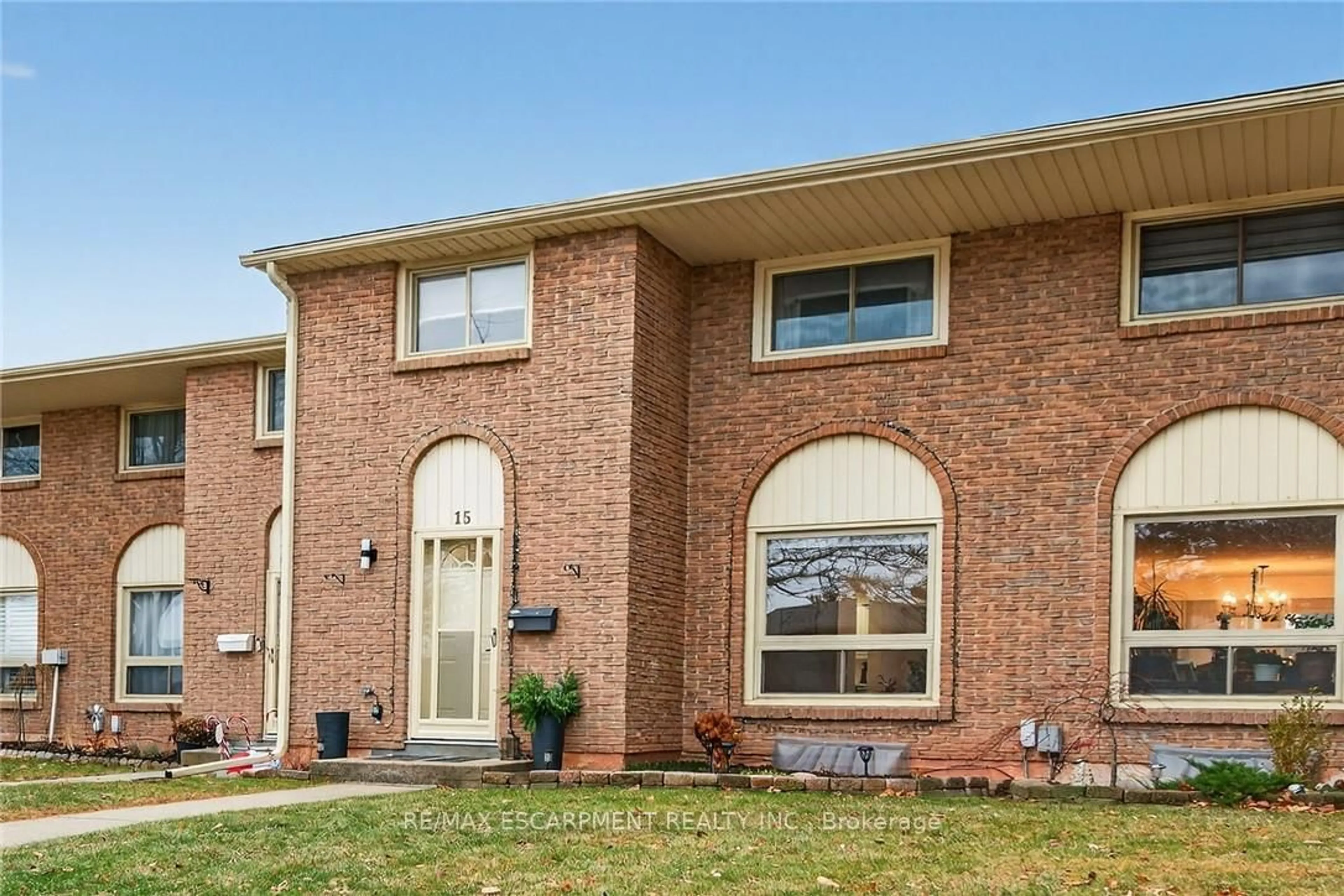 Home with brick exterior material, street for 150 Gateshead Cres #15, Hamilton Ontario L8G 4A7