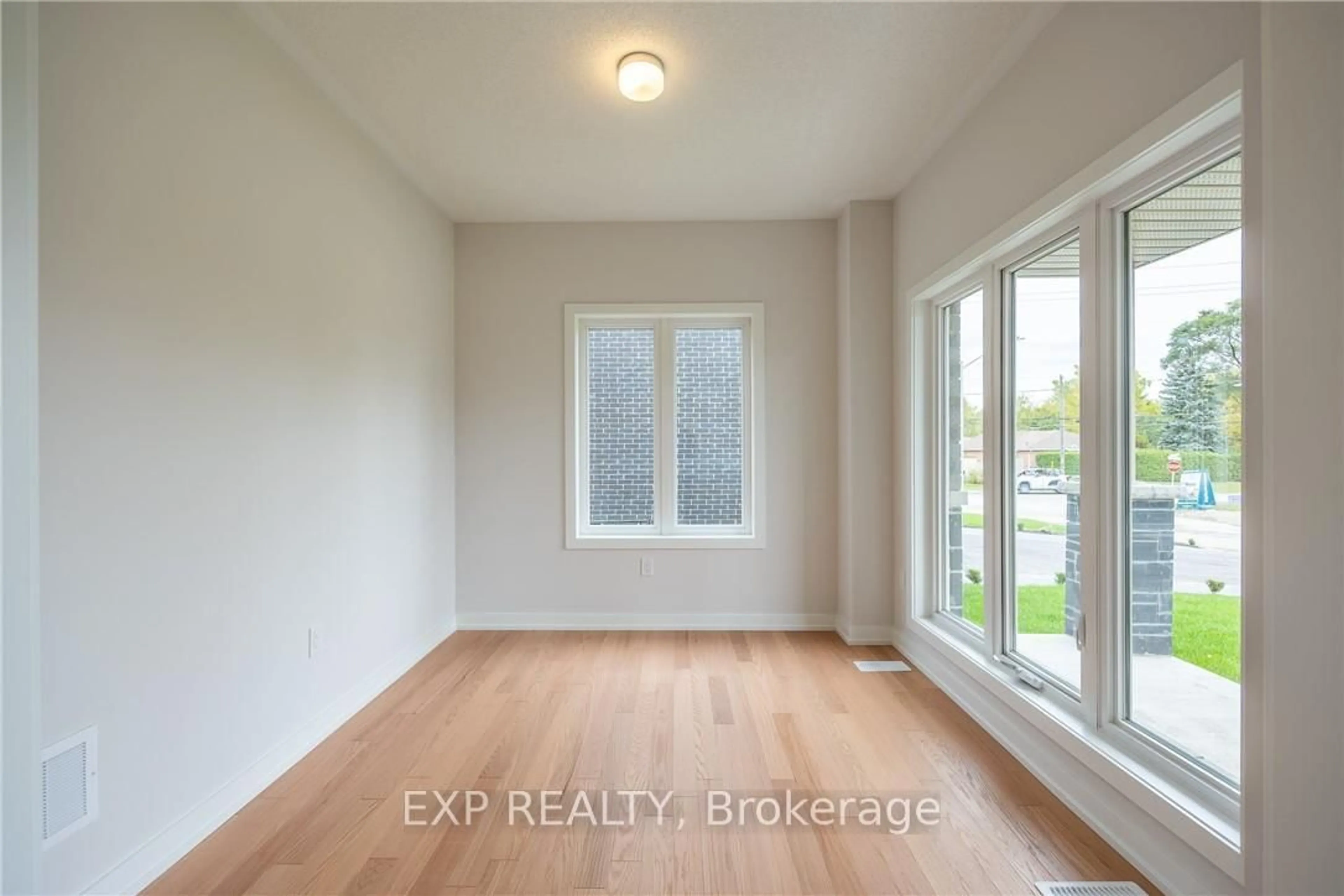 A pic of a room for 6 Butternut Dr, Norfolk Ontario N3Y 0G8