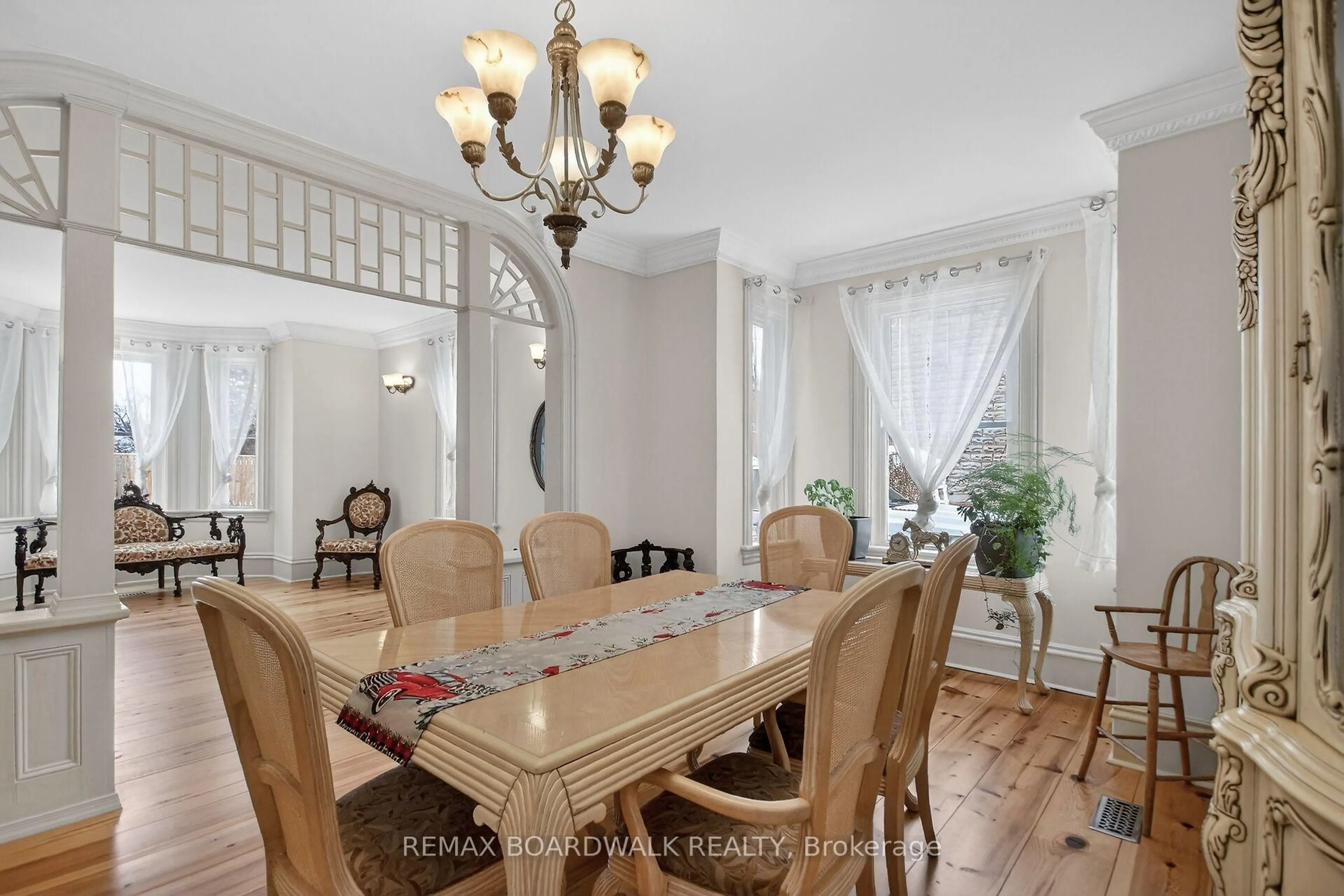 Dining room, unknown for 11 Alfred St, Smiths Falls Ontario K7A 4H6