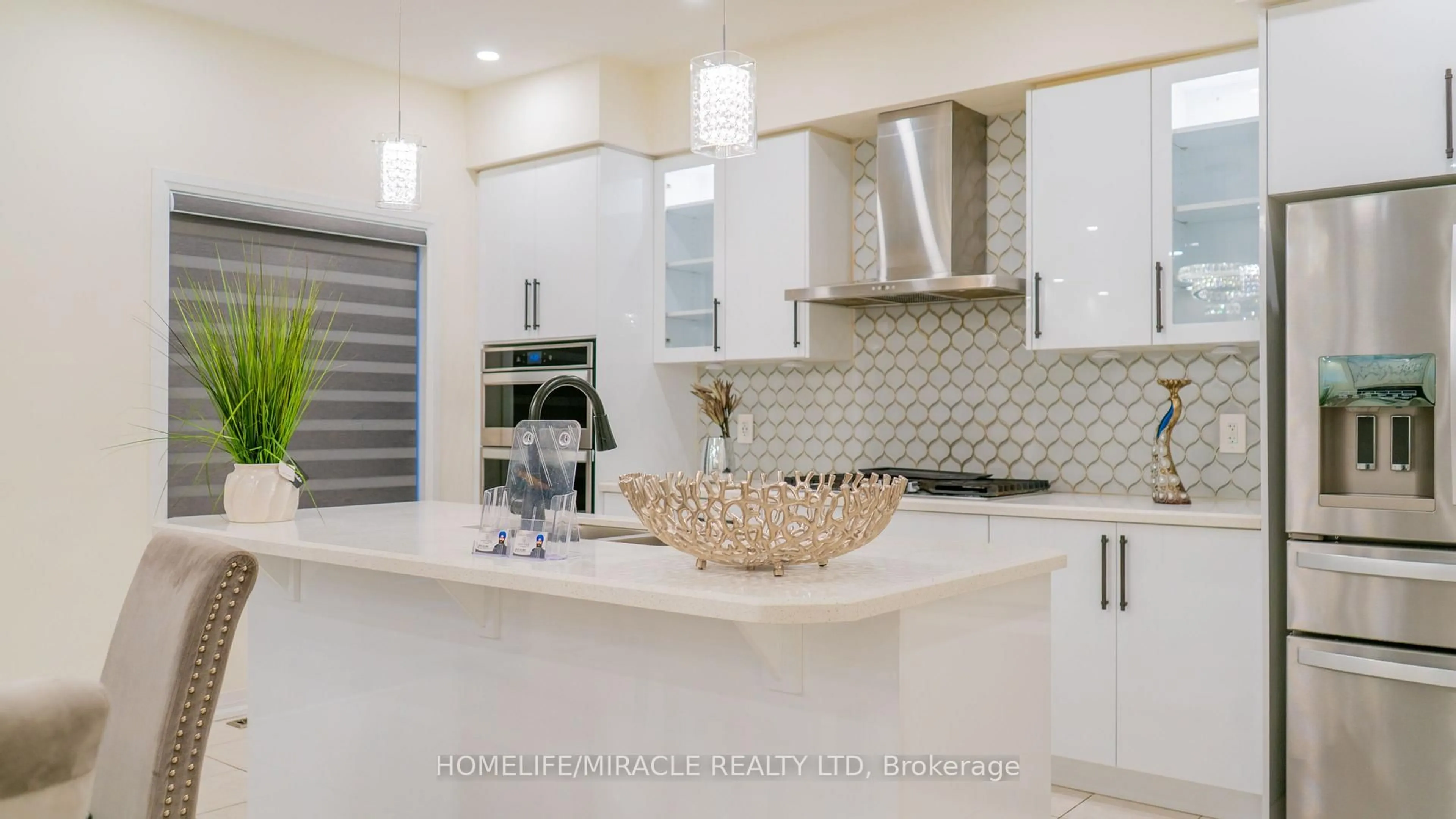 Contemporary kitchen, ceramic/tile floor for 18 Brewis St, Brant Ontario N3L 2C9