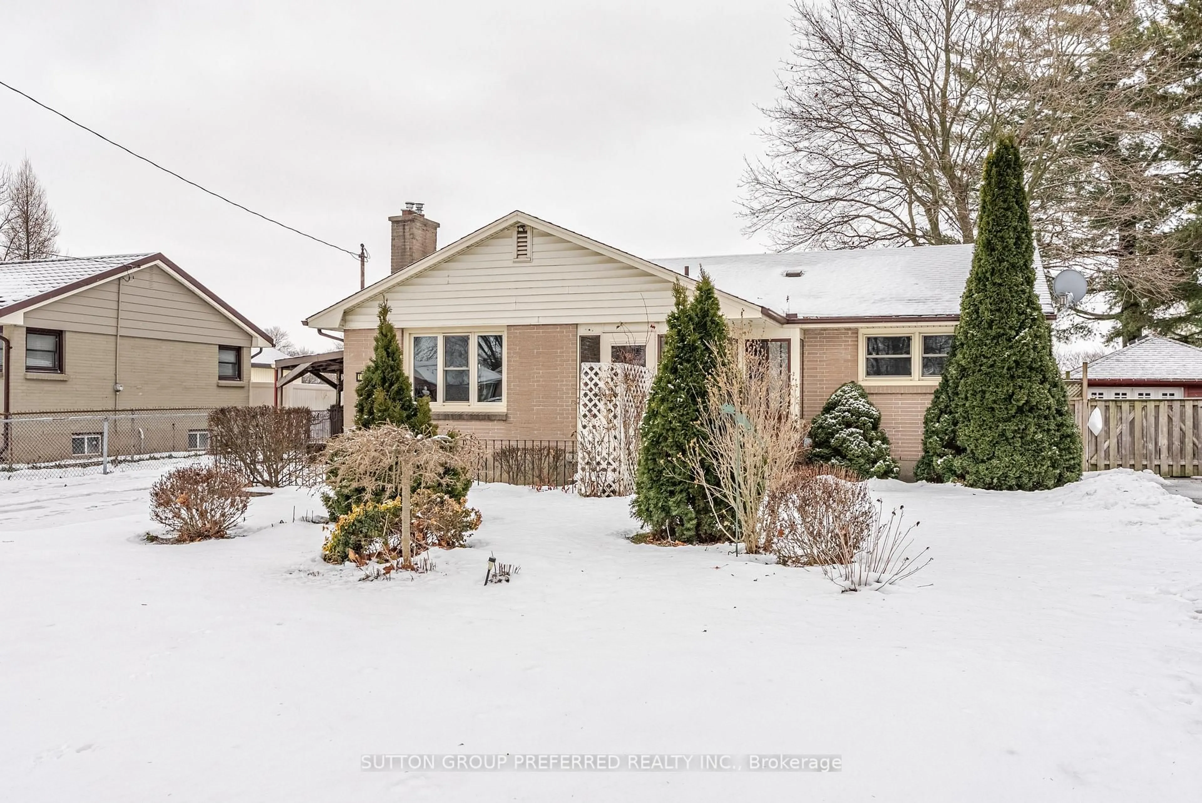 Unknown for 1697 Moffatt Ave, London East Ontario N5W 2A2