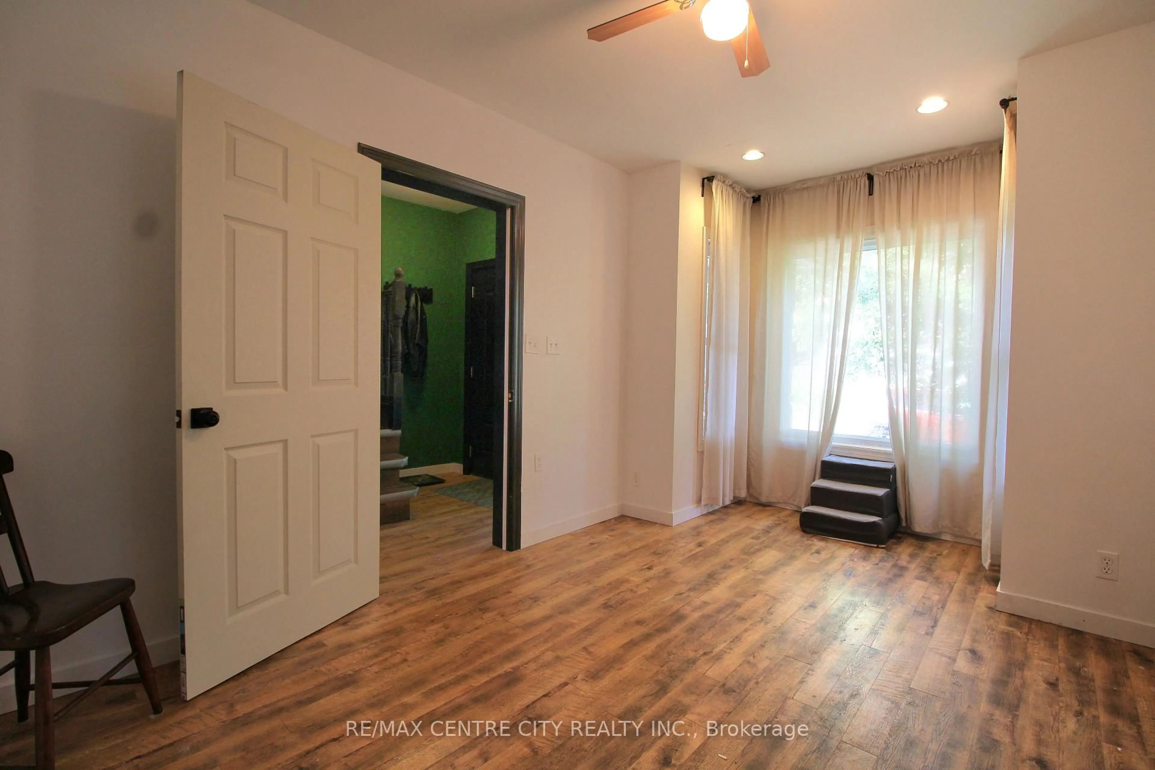 Unknown for 124 Joseph St, Chatham-Kent Ontario N7L 3G9