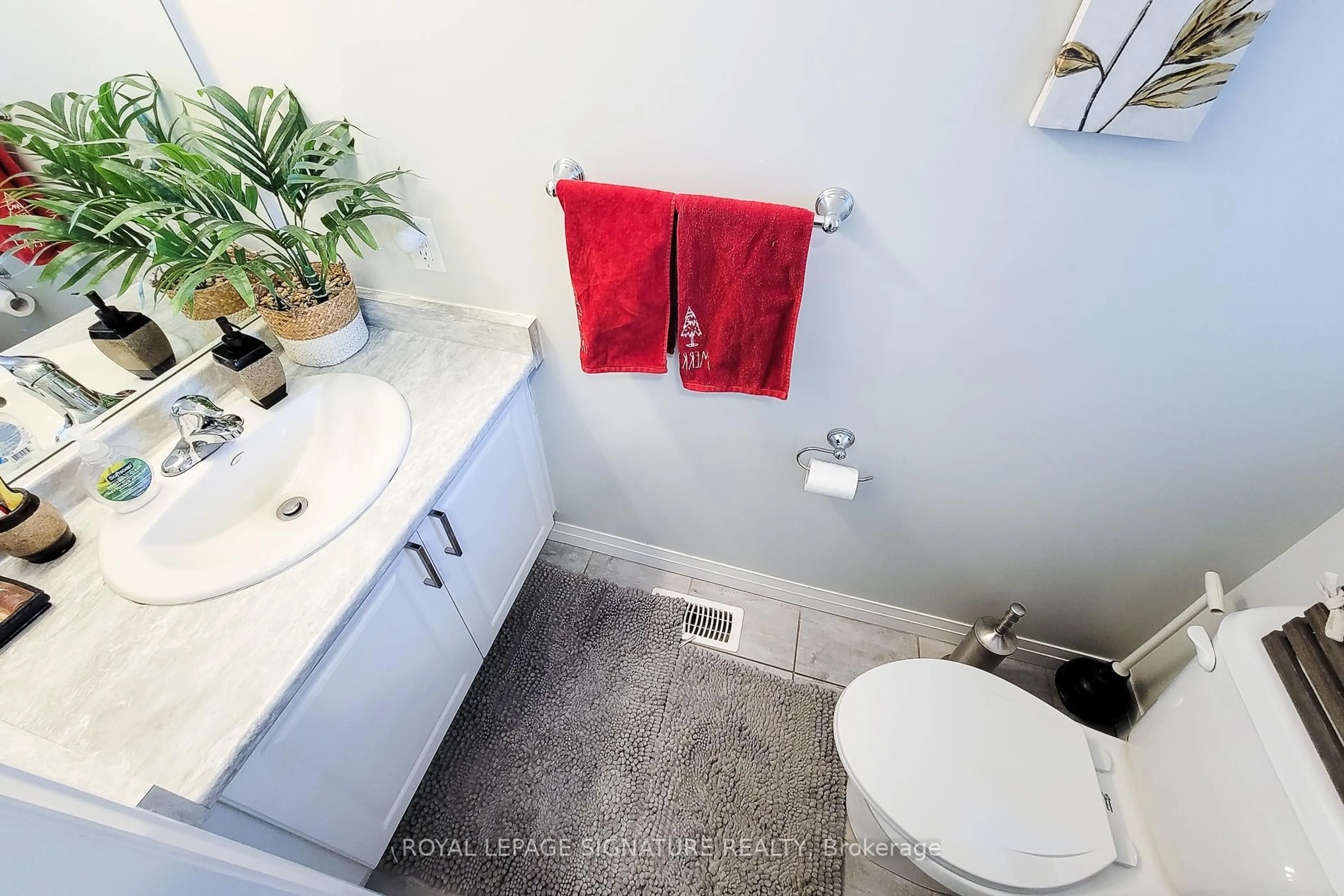 Standard bathroom, unknown for 4885 Pettit Ave, Niagara Falls Ontario L2E 0B7
