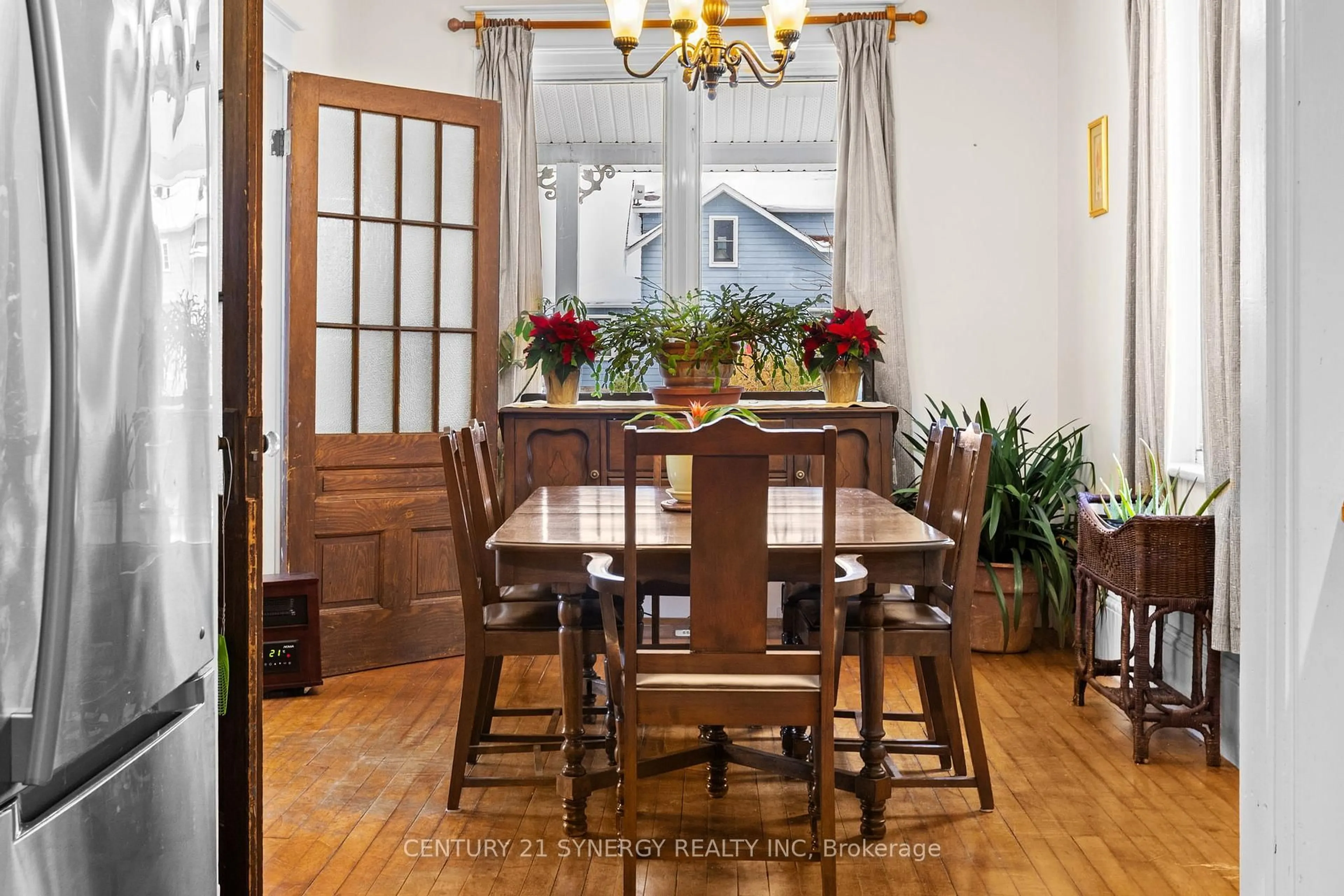 Dining room, wood/laminate floor for 1104 County Road 16 Rd, Merrickville-Wolford Ontario K0G 1G0