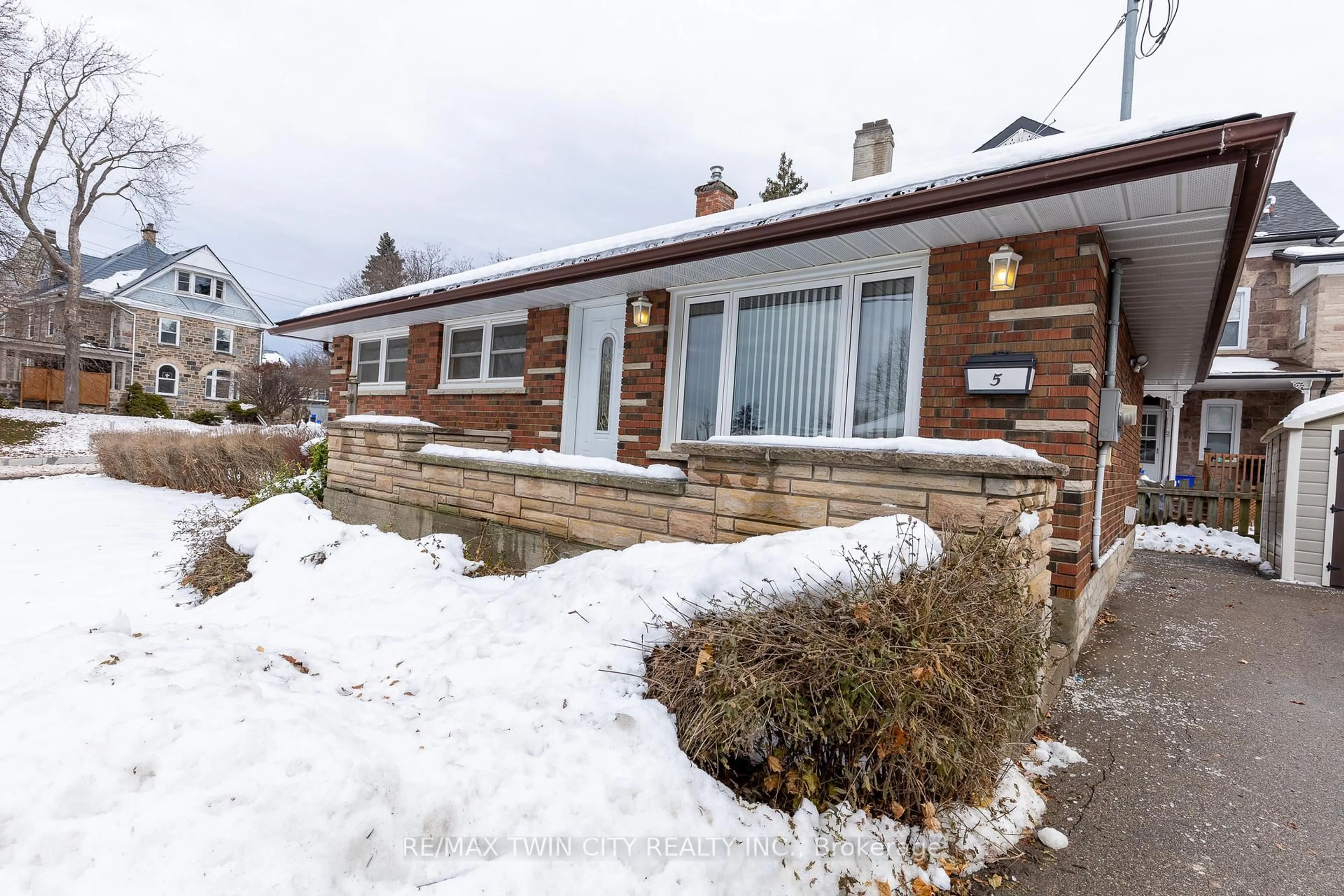 Home with brick exterior material, street for 5 Mckenzie St, Cambridge Ontario N1R 4C9