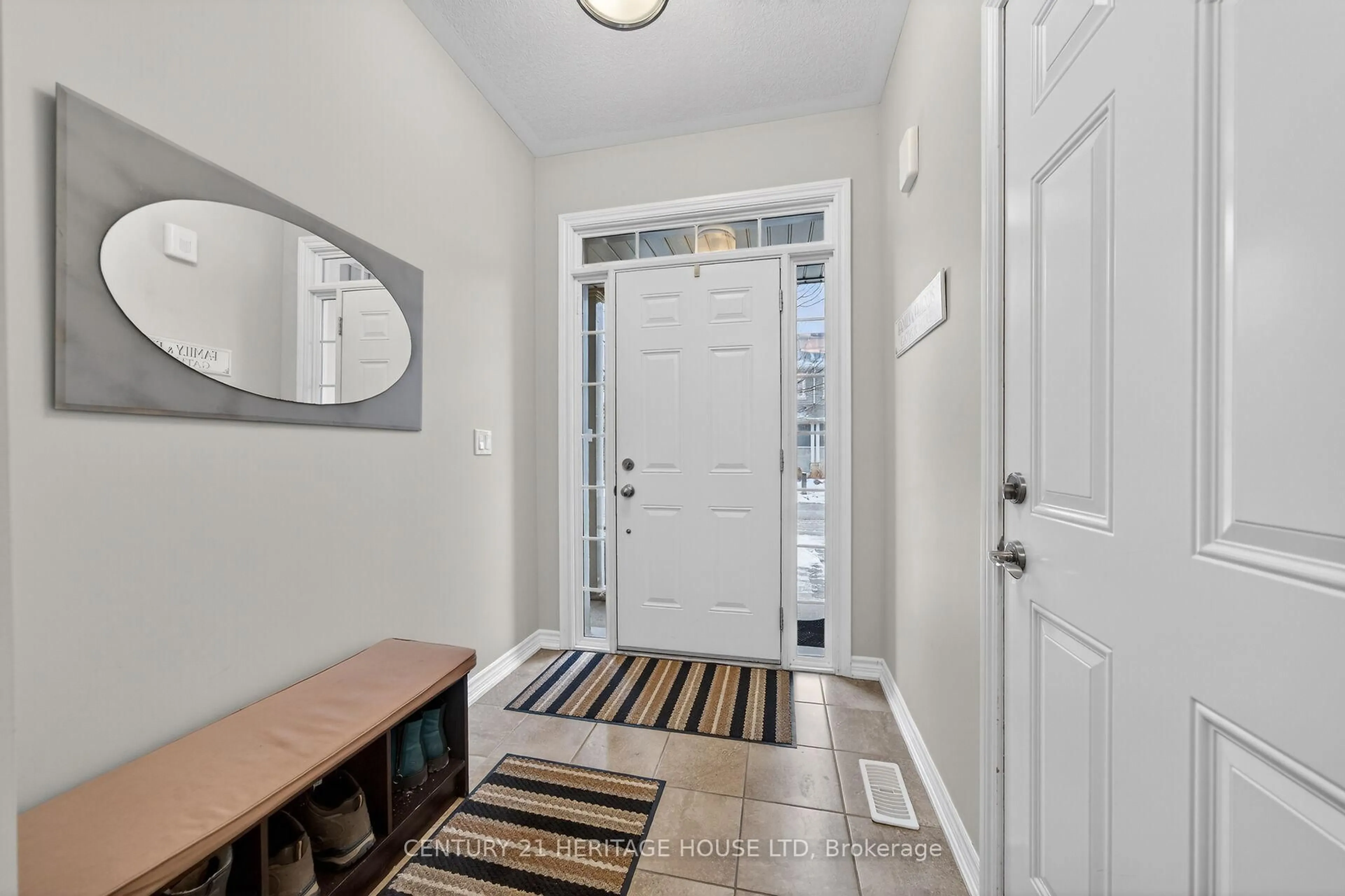 Indoor entryway for 80 Willow St #7, Brant Ontario N3L 2K6