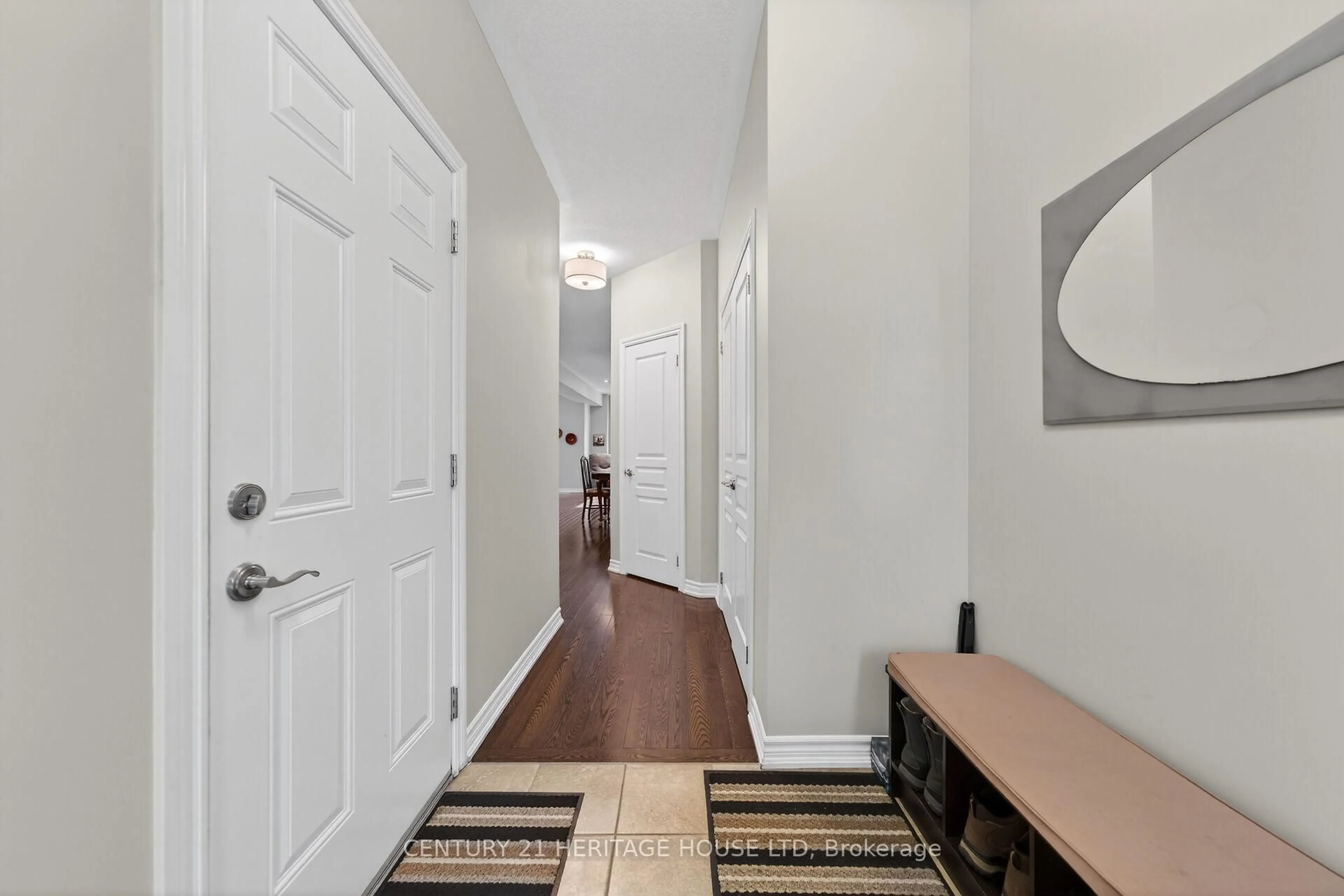 Indoor entryway for 80 Willow St #7, Brant Ontario N3L 2K6