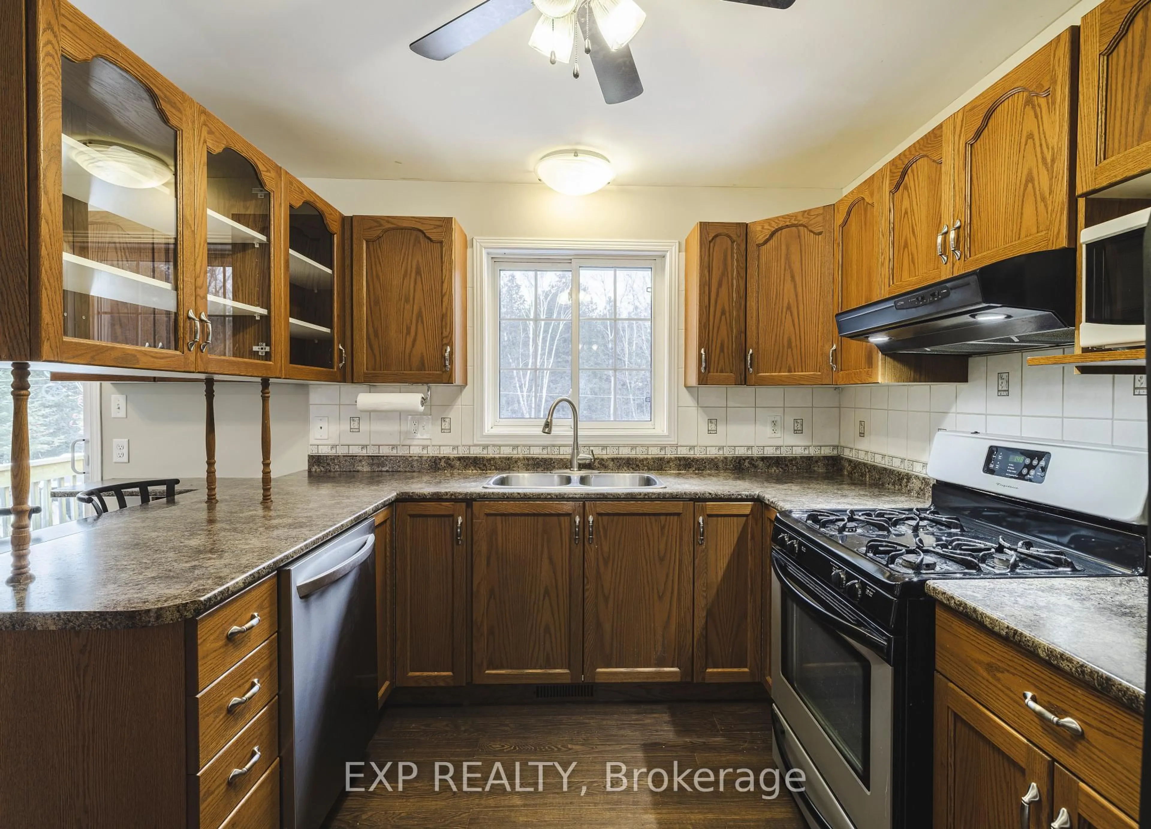 Standard kitchen, unknown for 1908 Nolan's Road, R.R.#6 Rd, Smiths Falls Ontario K7A 4S6