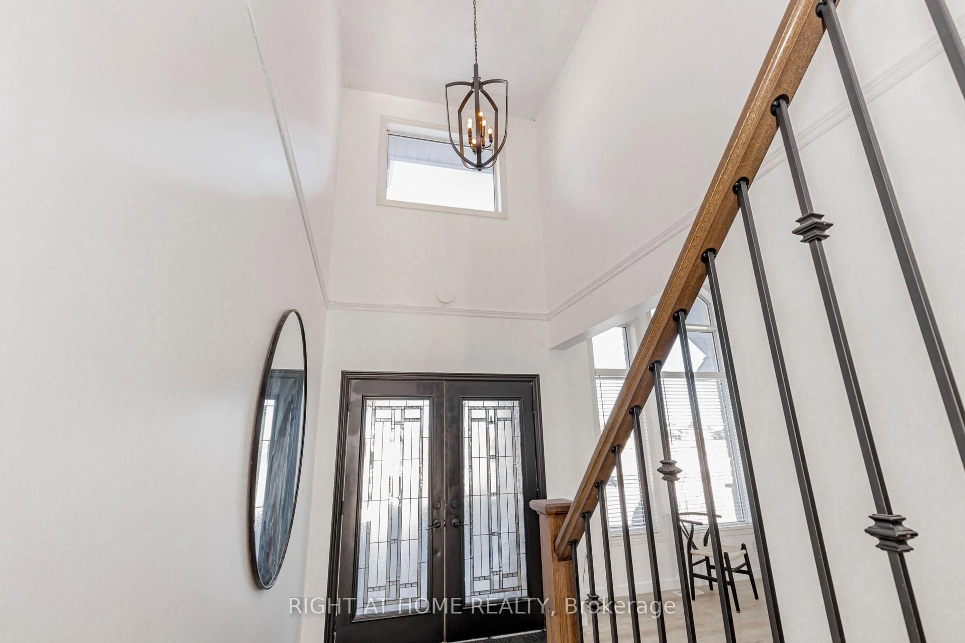 Indoor entryway for 52 Schmidt Dr, Wellington North Ontario N0G 1A0