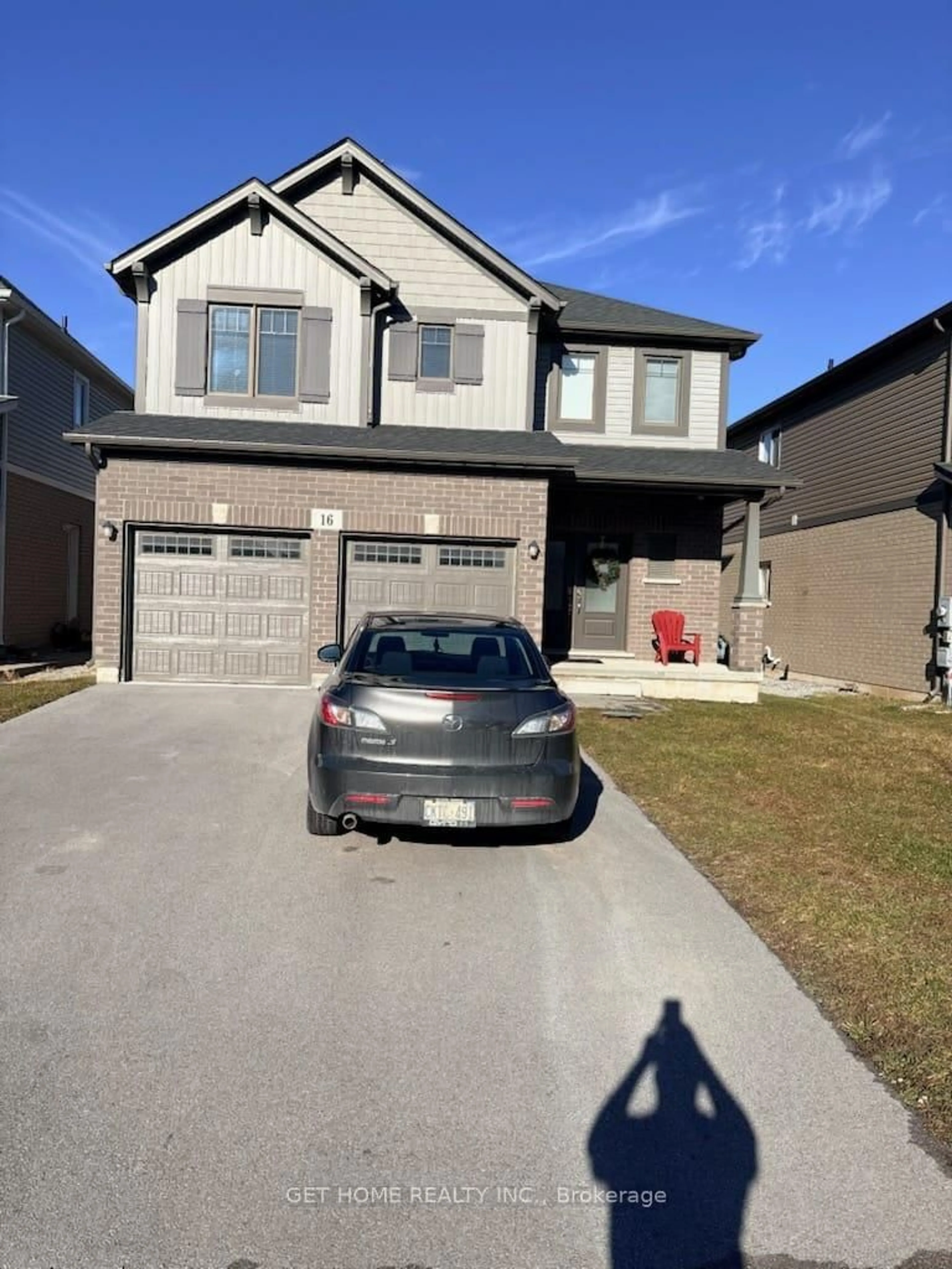 Unknown for 16 Overholt Dr, Thorold Ontario L2V 0G5