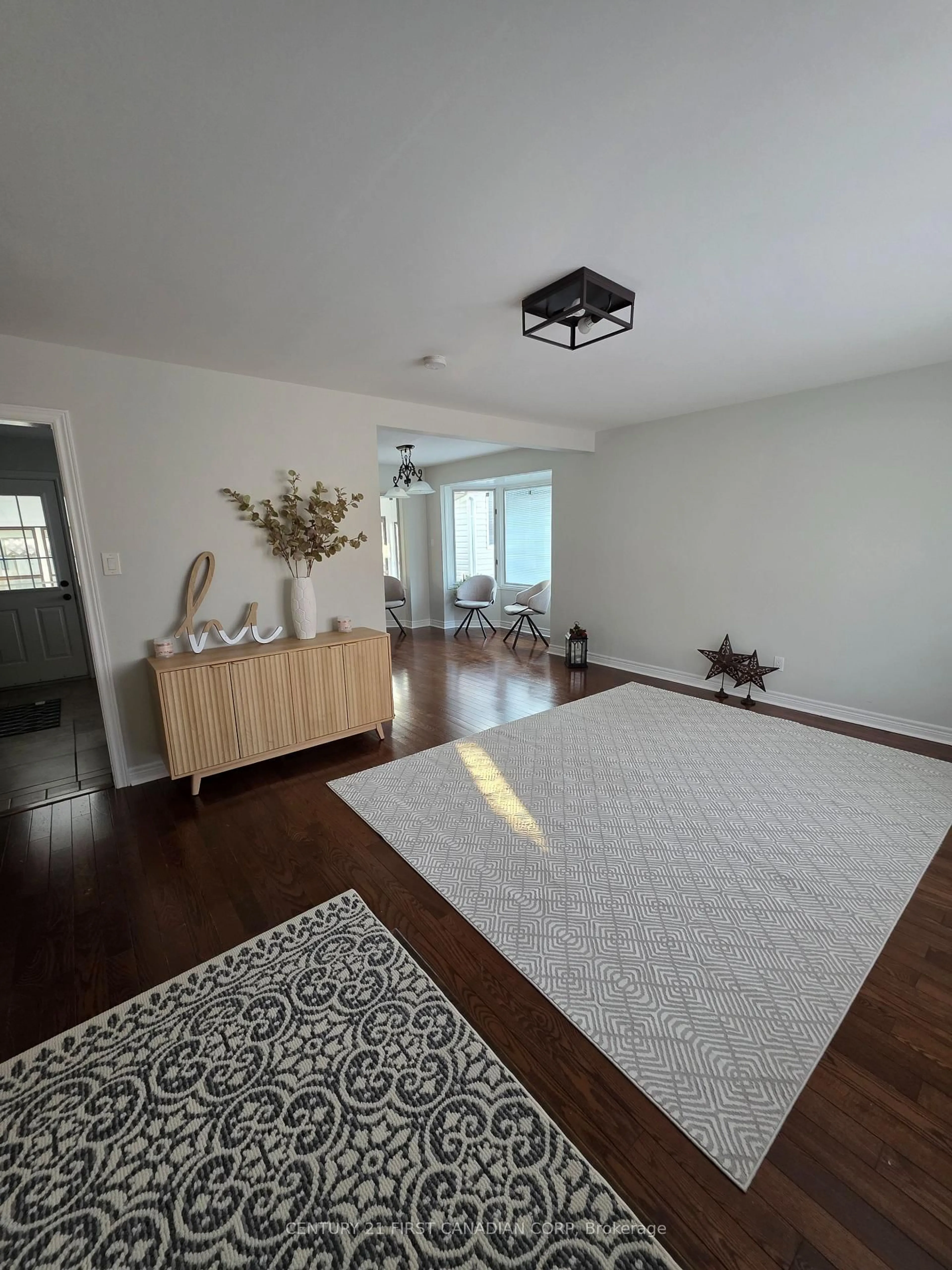 Unknown for 93 Cayuga Cres, London East Ontario N5V 2W8